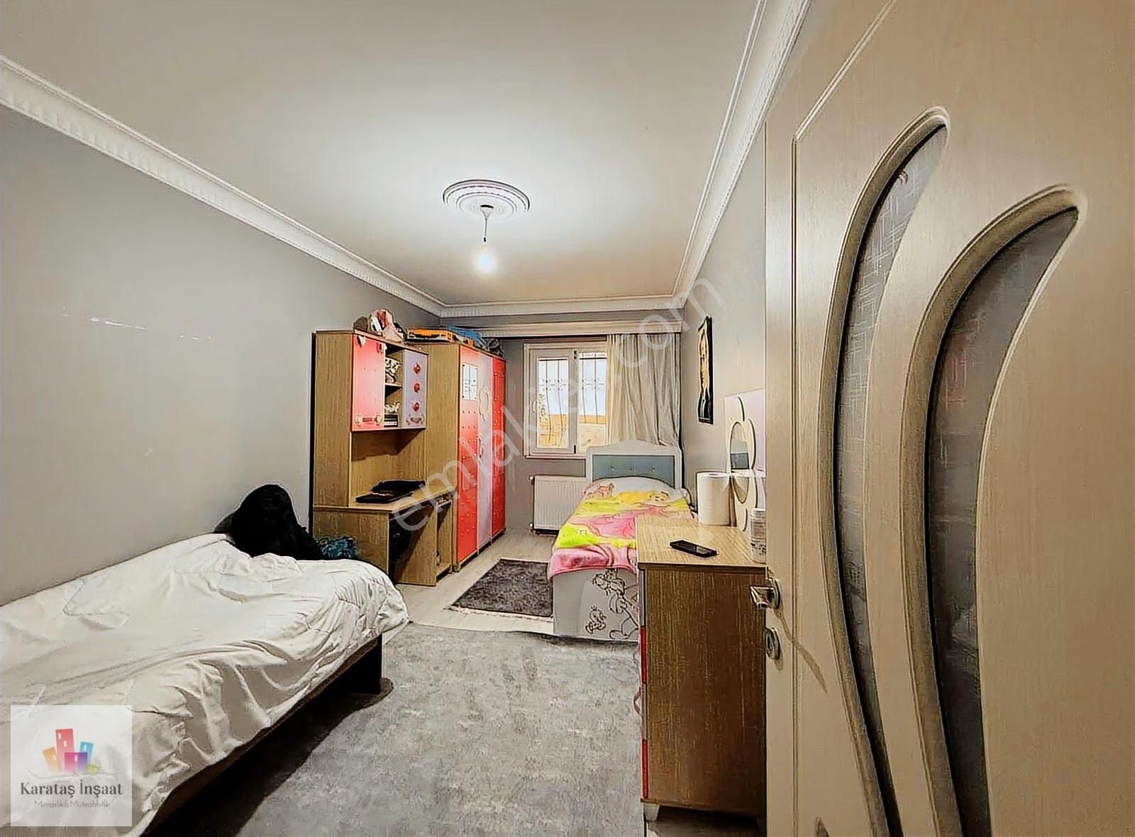 Karataş'tan Ultra Geniş Ön Cephe 2+1 Büyük Mutfak Giriş Kat - Görsel 4