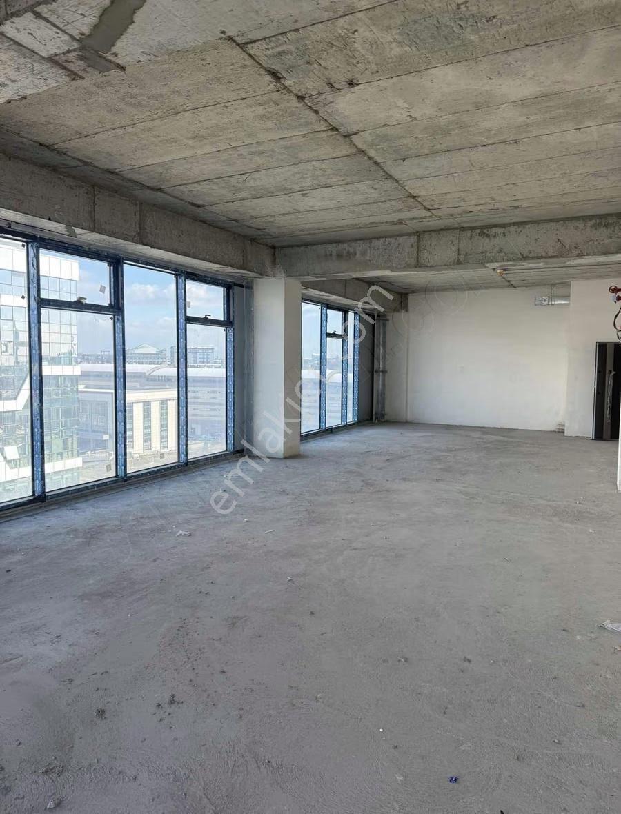 Biost İstmall Kiralık 130 M² Balkonlu Kiralık Plaza'da Ofis Katı - Görsel 12