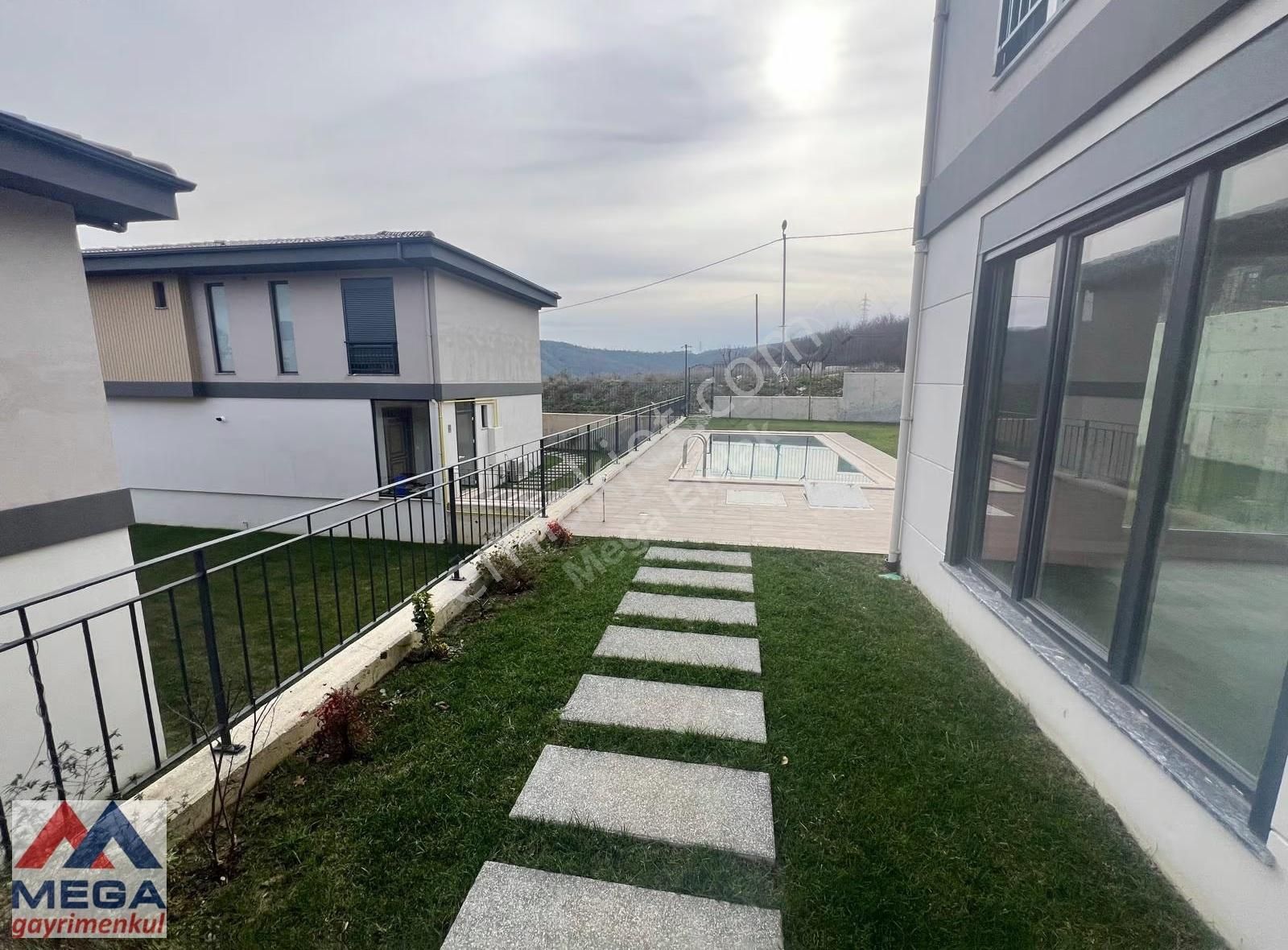 Doğa Manzaralı Villa - Görsel 7