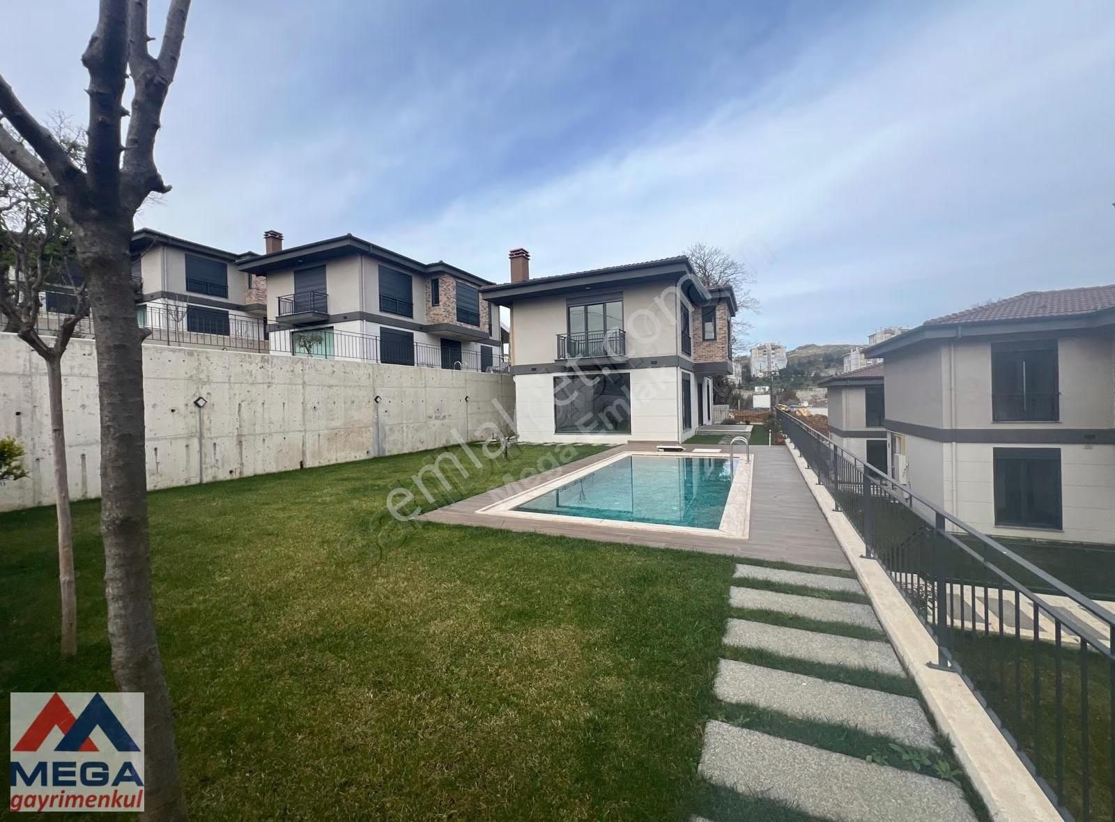 Doğa Manzaralı Villa