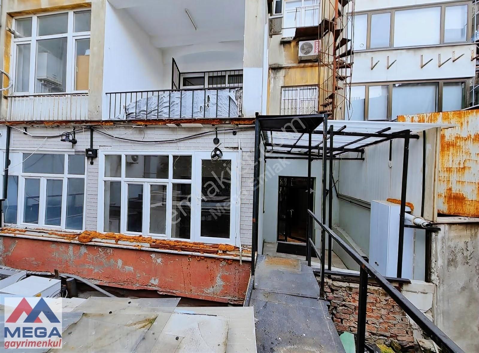 Bahariye Caddesinde 1. Katta Satılık Teraslı Ofis - Görsel 23