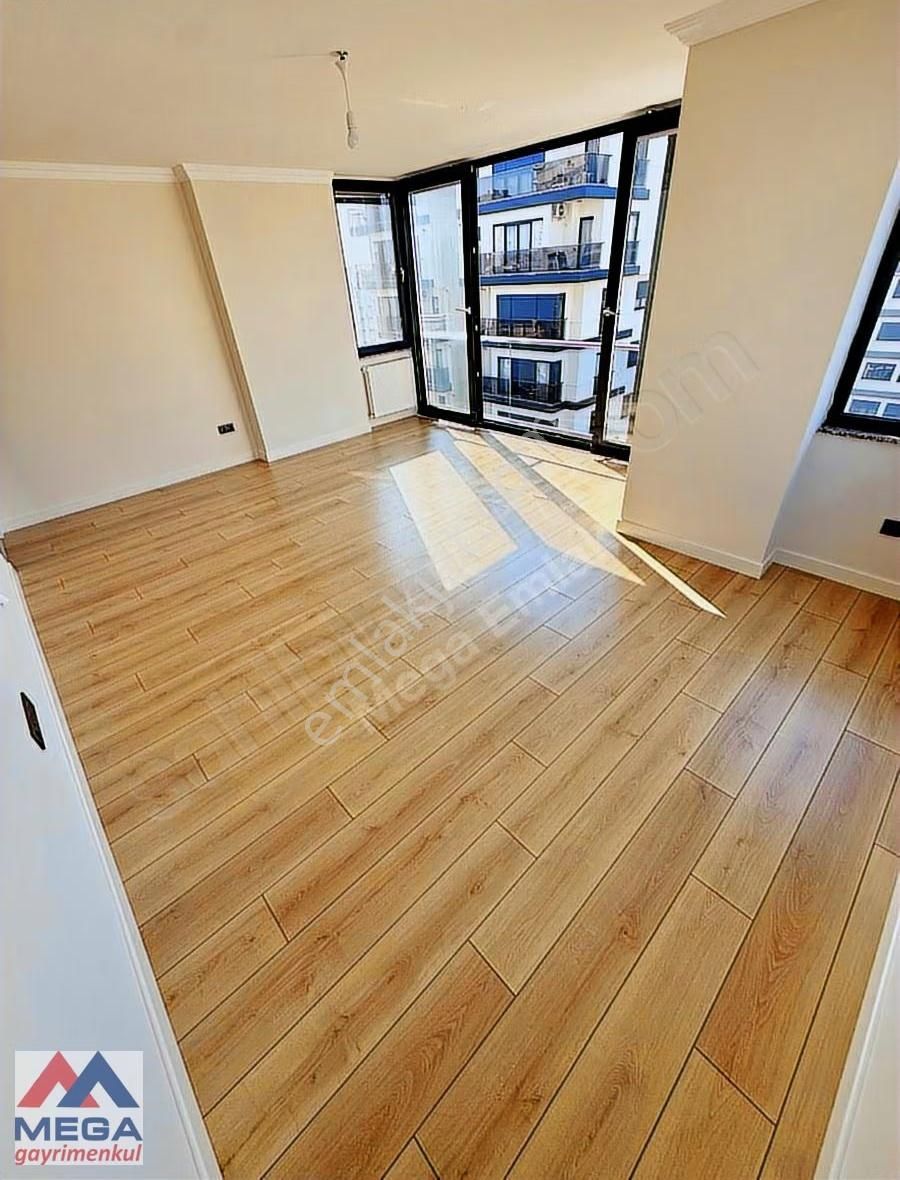 Mega'dan Çiftehavuzlarda 105 M2 Kısmi Deniz Manzaralı Eb.banyolu - Görsel 13