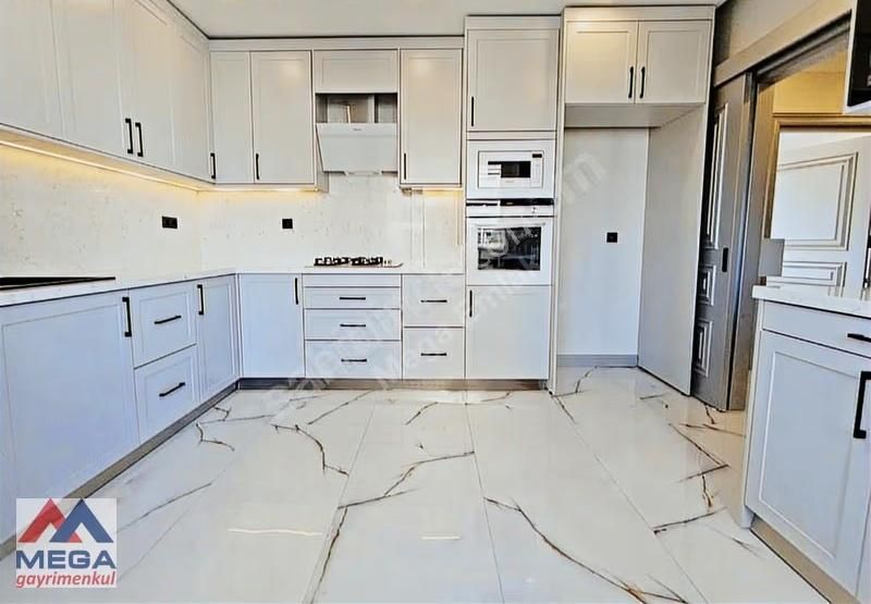 Mega'dan Caddebostanda 180 M2 4+1 Üç Banyolu Katta Tek Yeni Bina - Görsel 20