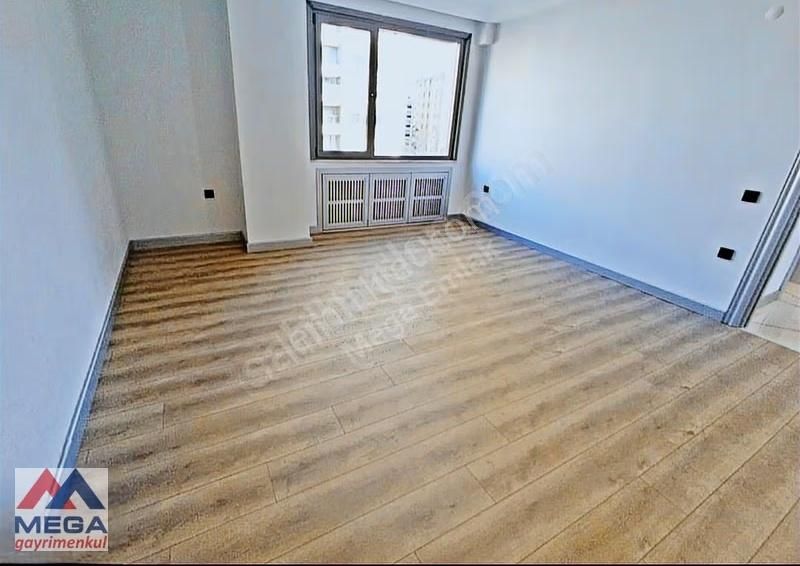 Mega'dan Caddebostanda 180 M2 4+1 Üç Banyolu Katta Tek Yeni Bina - Görsel 22