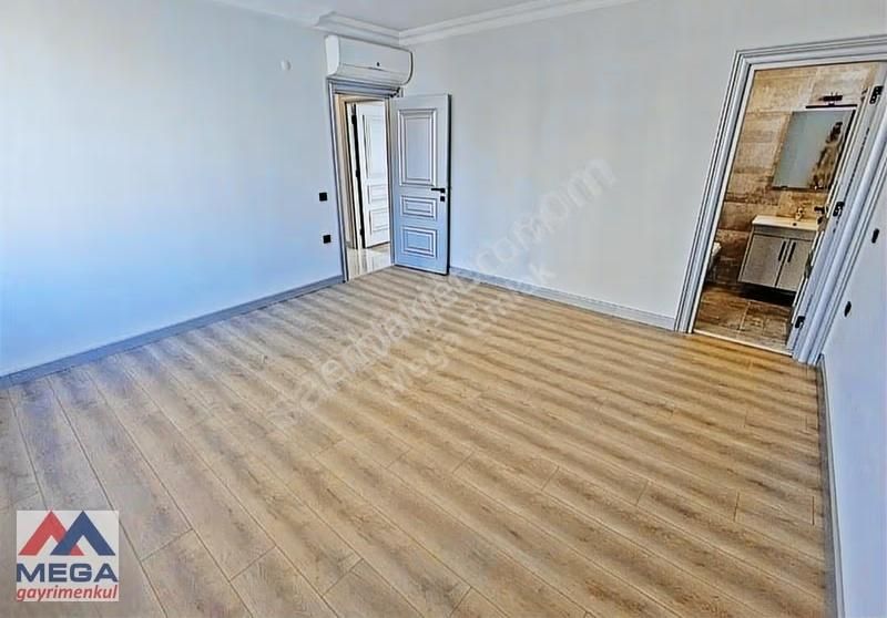 Mega'dan Caddebostanda 180 M2 4+1 Üç Banyolu Katta Tek Yeni Bina - Görsel 17