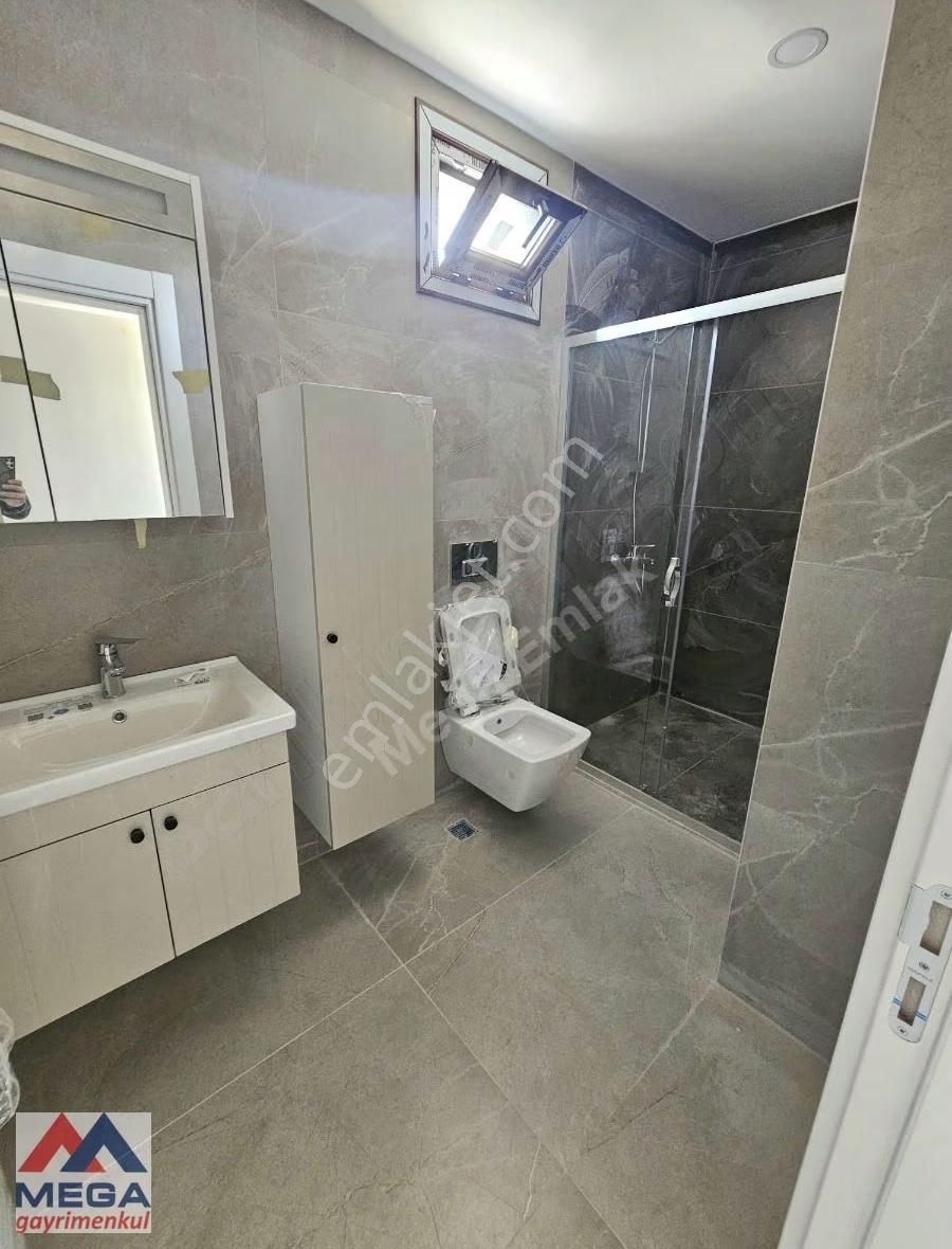 Mega'dan Feneryolunda 150 M2 3+1 Balkonlu Hamamlı Ferah Sıfır - Görsel 11