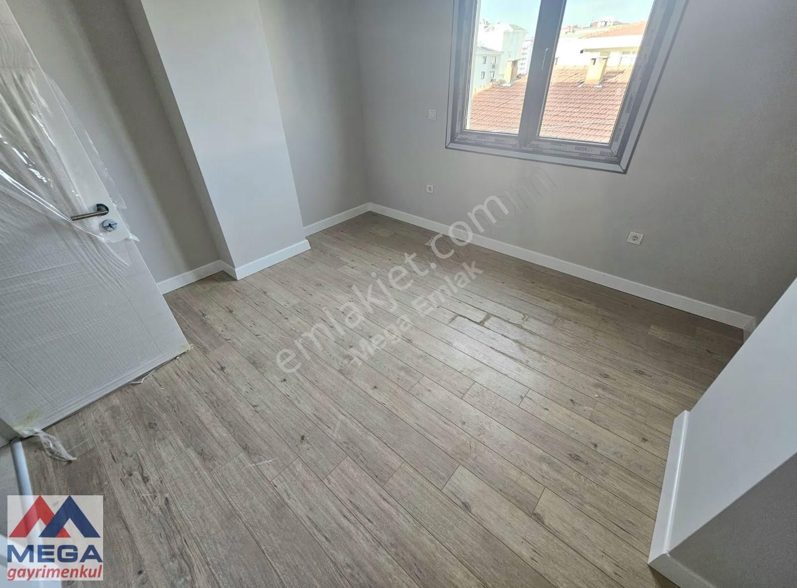 Mega'dan Feneryolunda 150 M2 3+1 Balkonlu Hamamlı Ferah Sıfır - Görsel 5