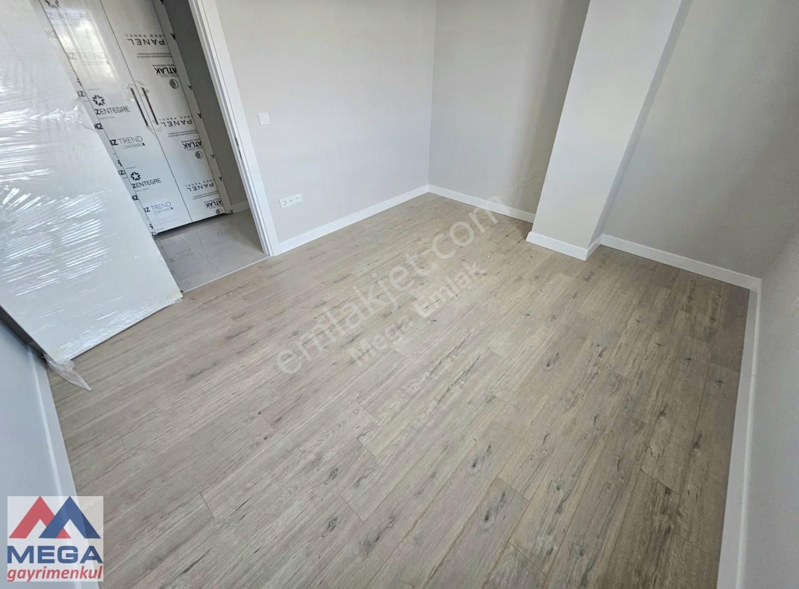 Mega'dan Feneryolunda 150 M2 3+1 Balkonlu Hamamlı Ferah Sıfır - Görsel 9