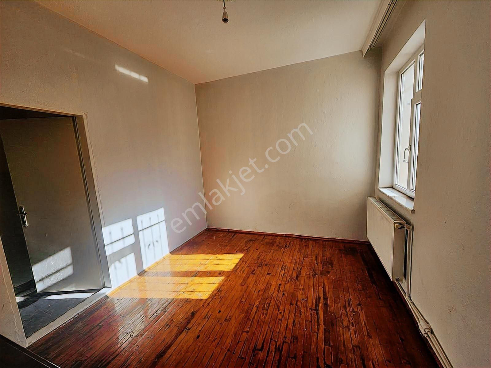 Bosna Herskye Fabrikalar Askeri Üs Servis Güzergahnda 3+1 Daire - Görsel 7