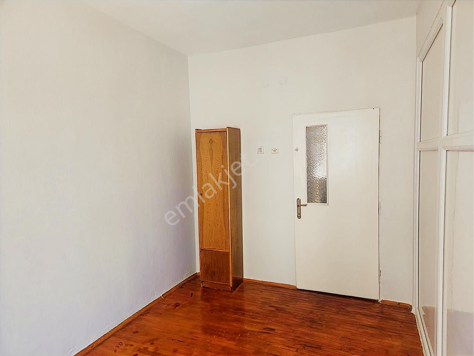 Bosna Herskye Fabrikalar Askeri Üs Servis Güzergahnda 3+1 Daire - Görsel 13