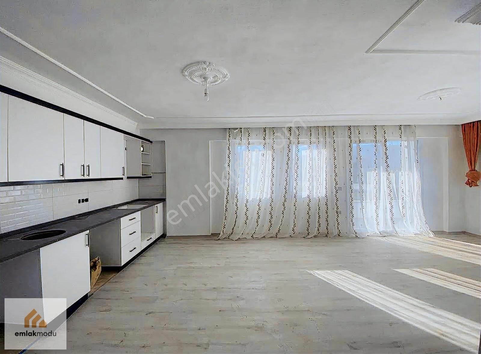 Fethiye Merkezi Lokasyonda Geniş 2+1 Ara Kat Boş Daire - Görsel 15