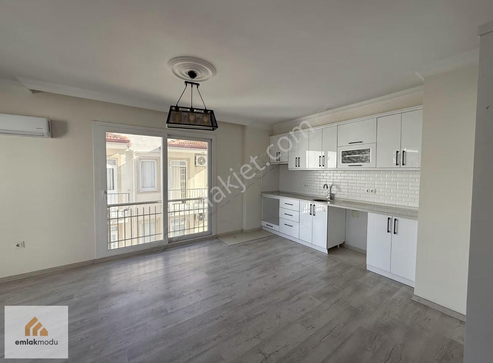 Taşyakada Merkezi Konumda 2+1 Çatı Dubleks Kiralık - Görsel 21