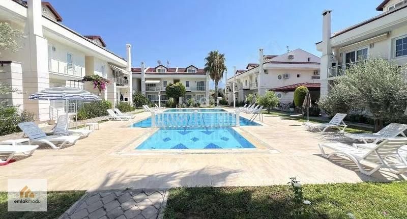 Fethiye Denize 300m Yürüme Mesafesinde Havuzlu Dubleks Daire