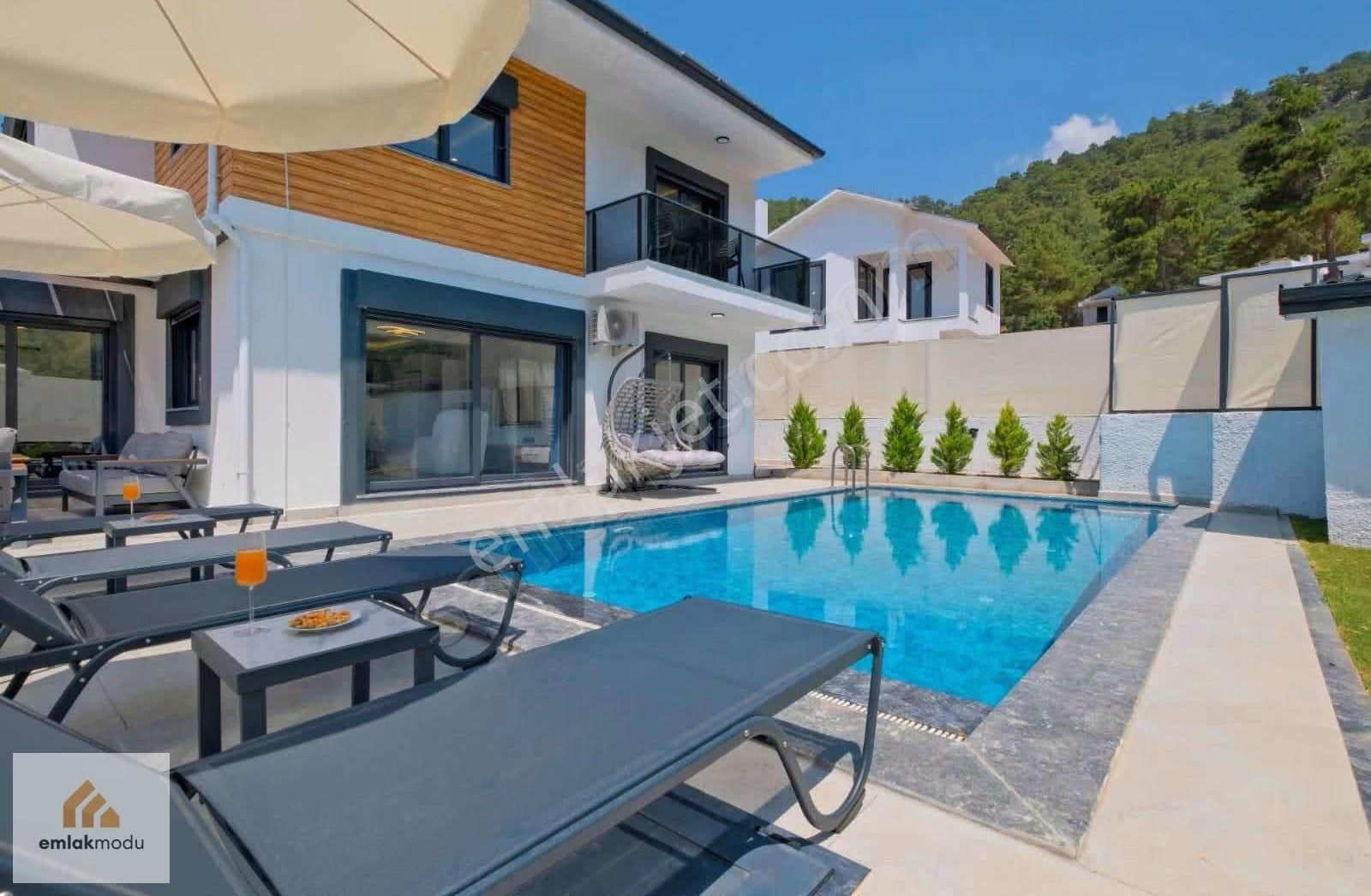 Fethiye Üzümlü Süper Lüx 4+1 Full Eşyalı Satılık Villa