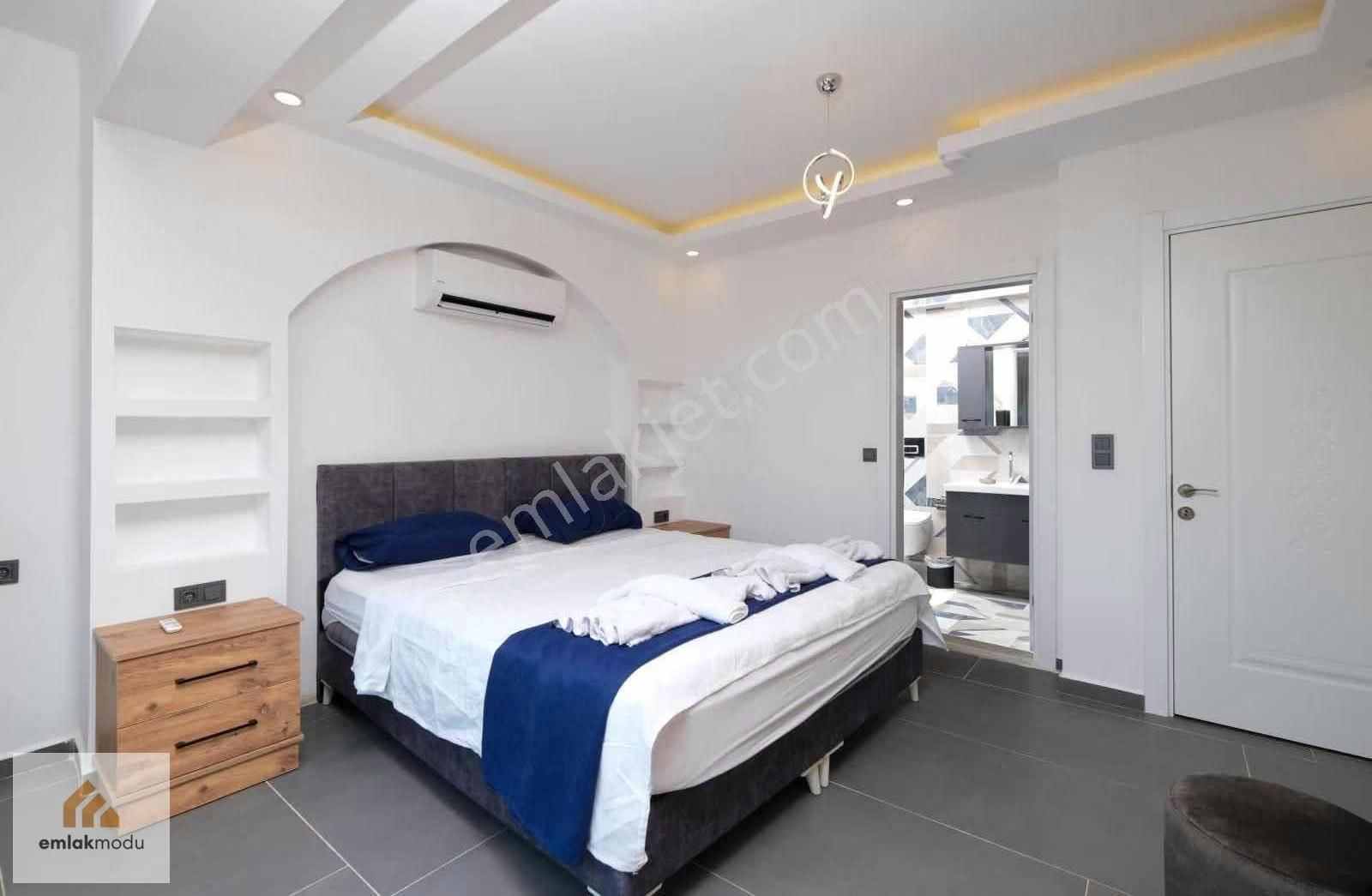 Fethiye Üzümlü Süper Lüx 4+1 Full Eşyalı Satılık Villa - Görsel 11