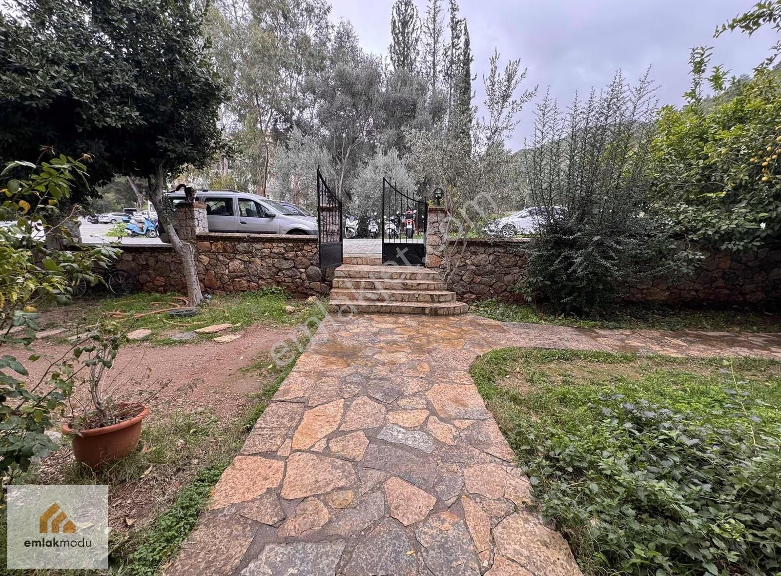 Emlakmodu'ndan Taşyaka Mah. 4+1 Dubleks Kiralık Daire - Görsel 5