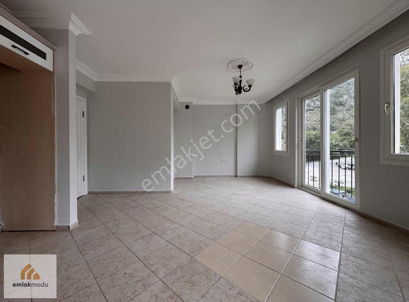 Emlakmodu'ndan Taşyaka Mah. 4+1 Dubleks Kiralık Daire - Görsel 4