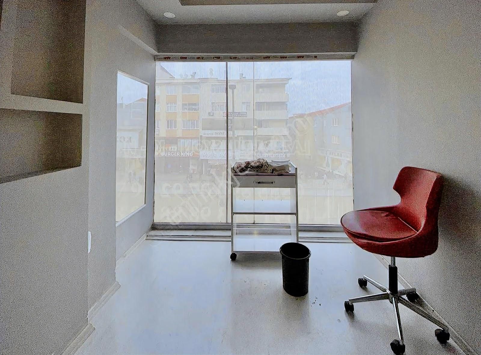 Sultanbeyli Merkezde Kiralık İşyeri - Görsel 4