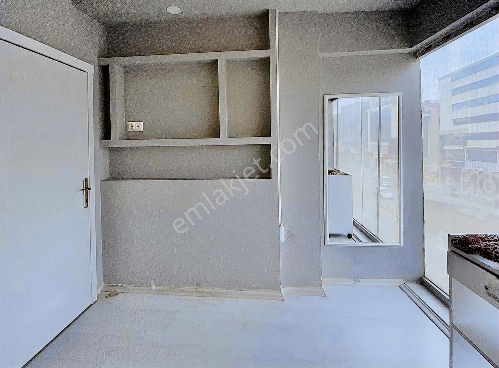 Sultanbeyli Merkezde Kiralık İşyeri - Görsel 9