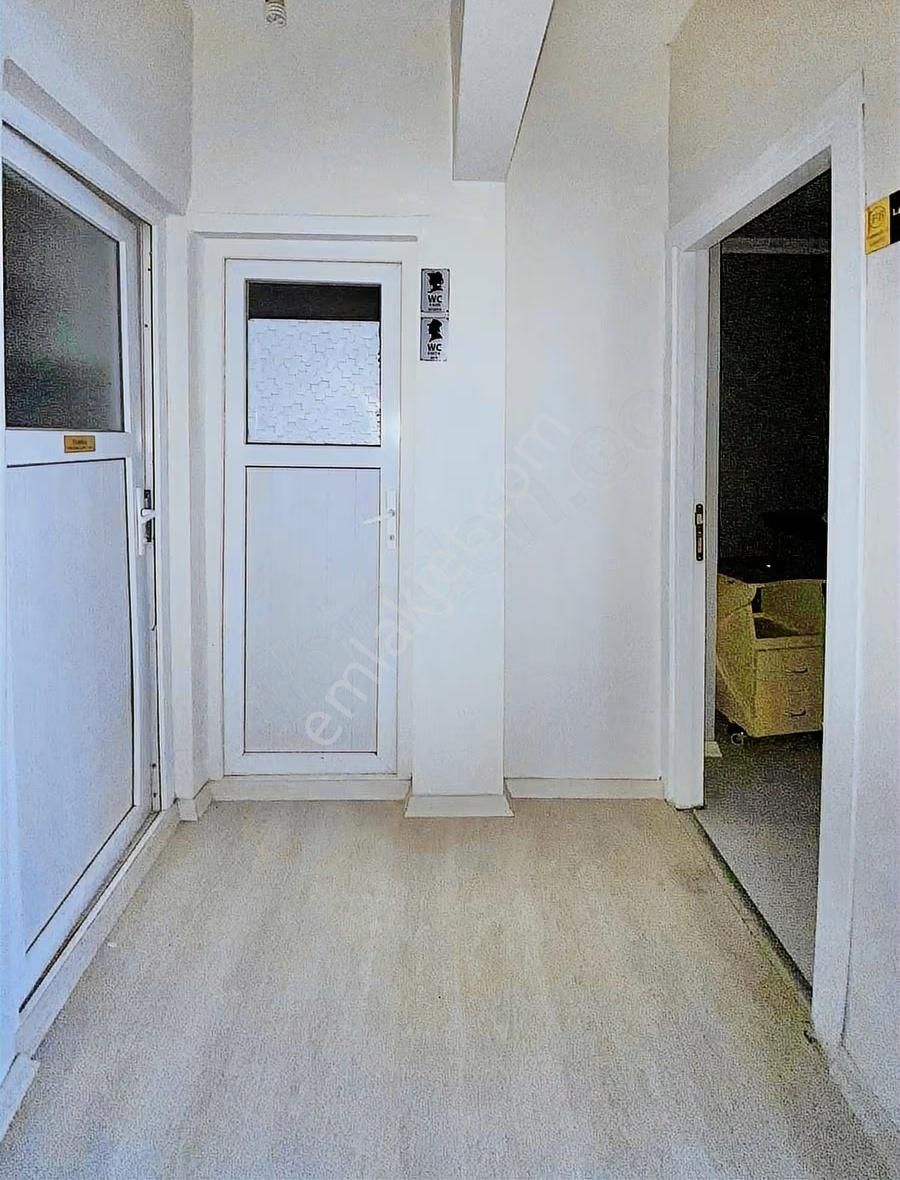 Sultanbeyli Merkezde Kiralık İşyeri - Görsel 2