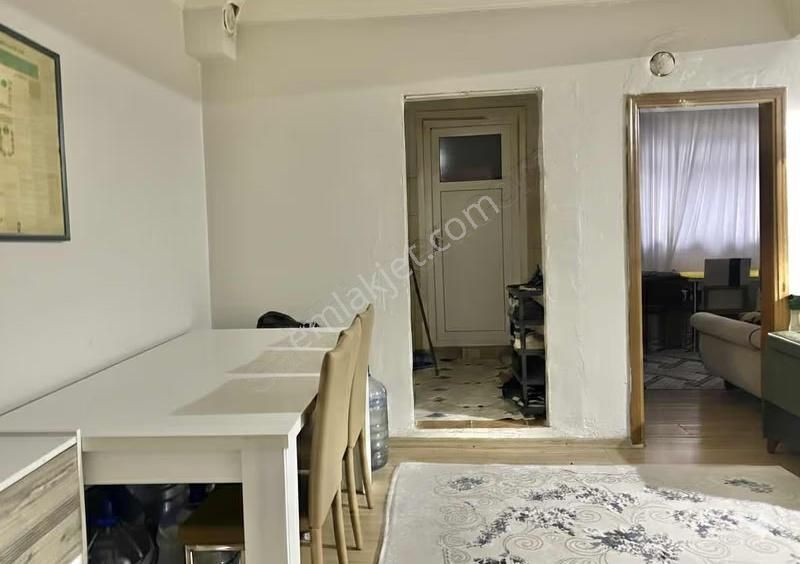 İnci Caddesinde 50 M2 Arsa Paylı Satılık Daire