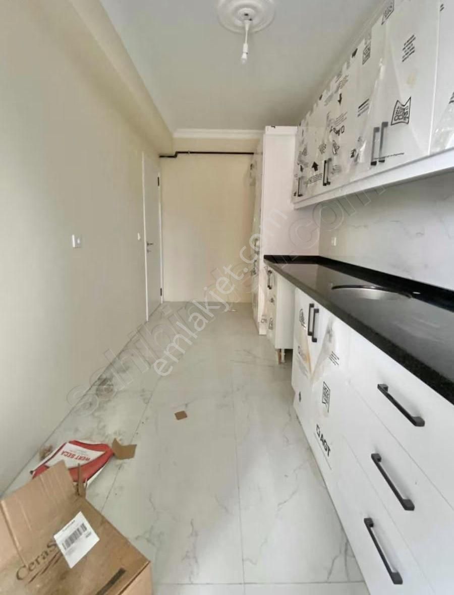 3+1 Geniş Çıkmasız Binada Kiralık Sıfır Daire - Görsel 5