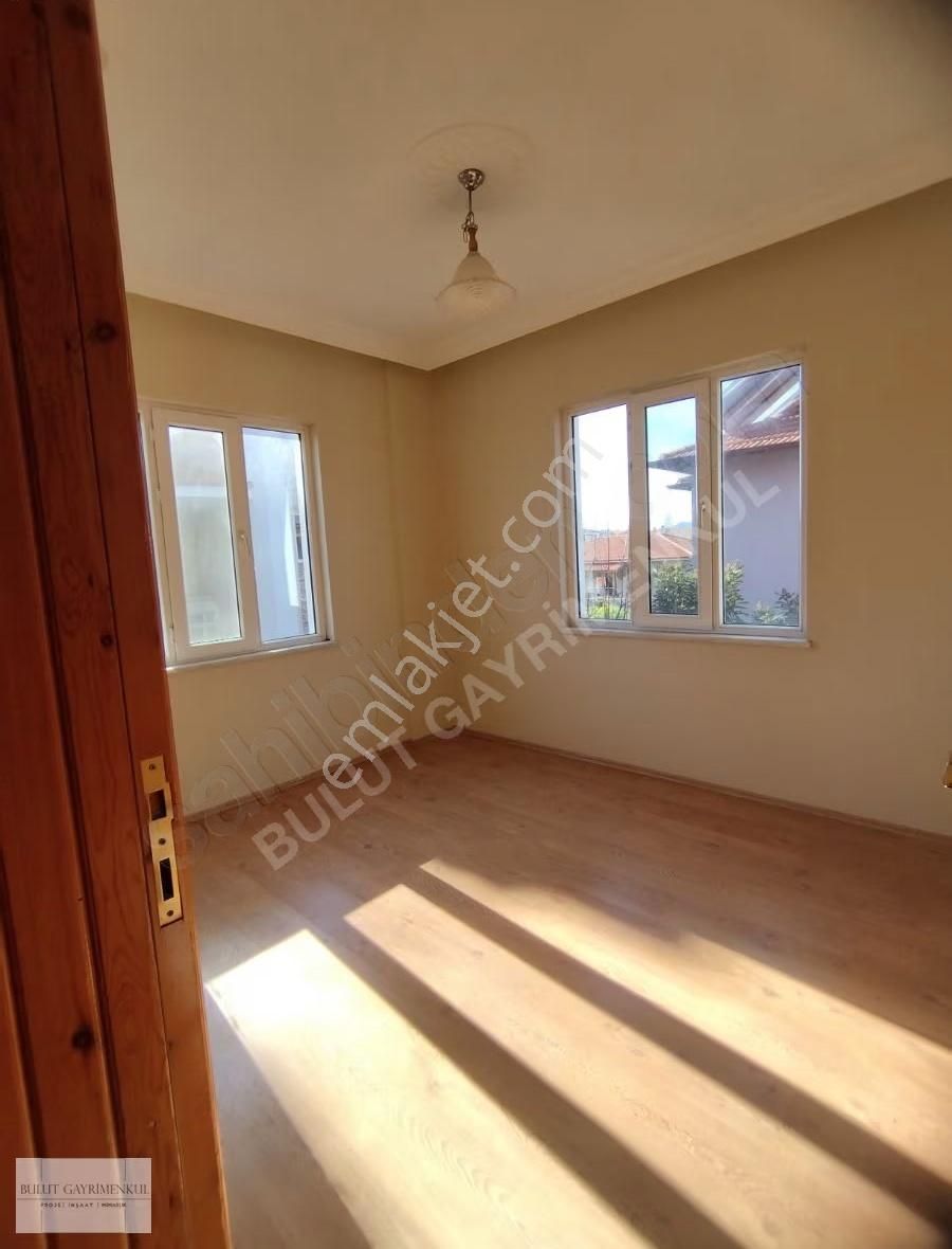 Dalaman Merkezi Konumda Kiralık Ara Kat 3+1 Daire - Görsel 18