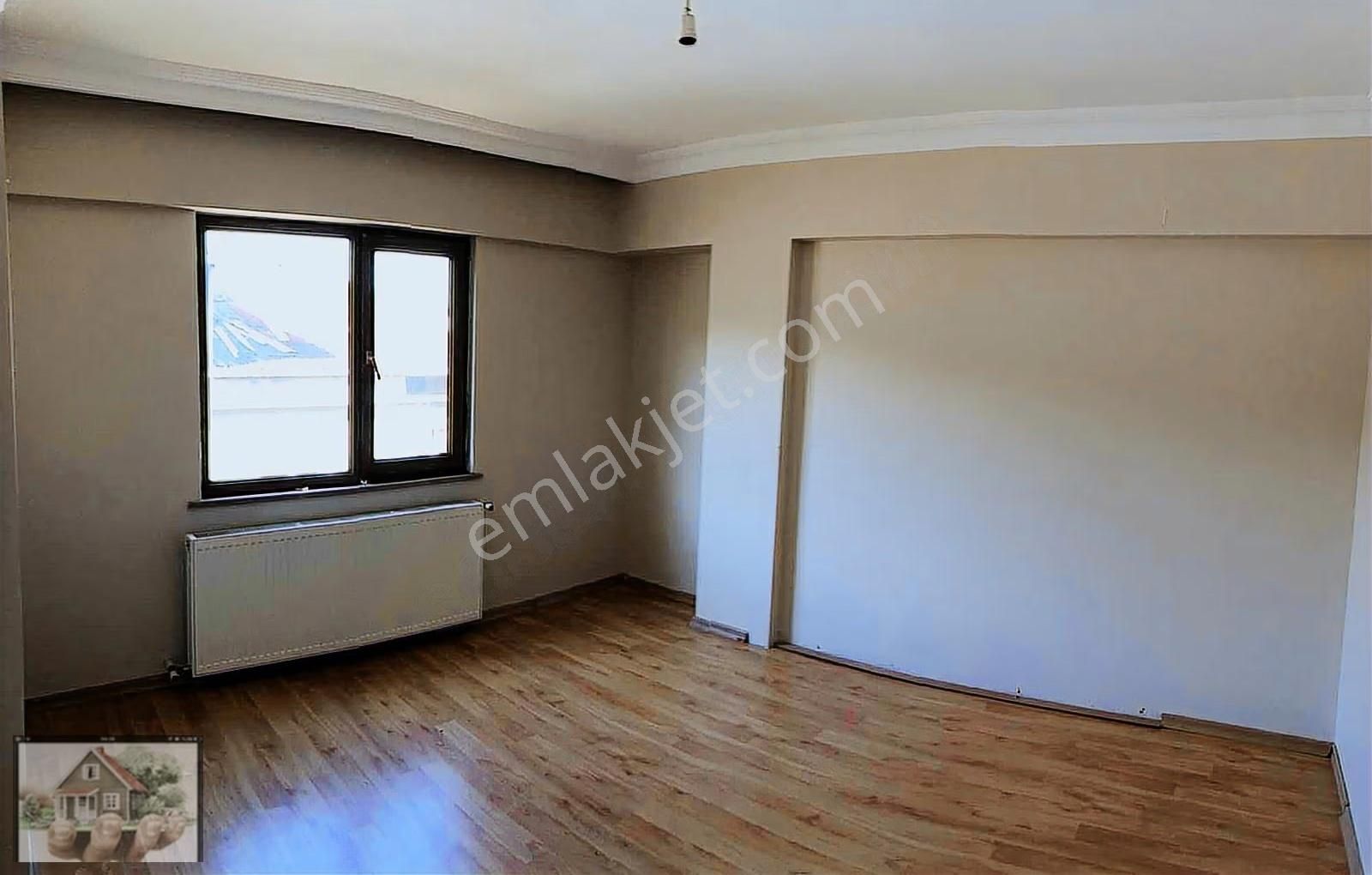 Pendik Aydos Ormanlarına Cephe 4+1 2006 Yapımı Müstakil Villa - Görsel 23