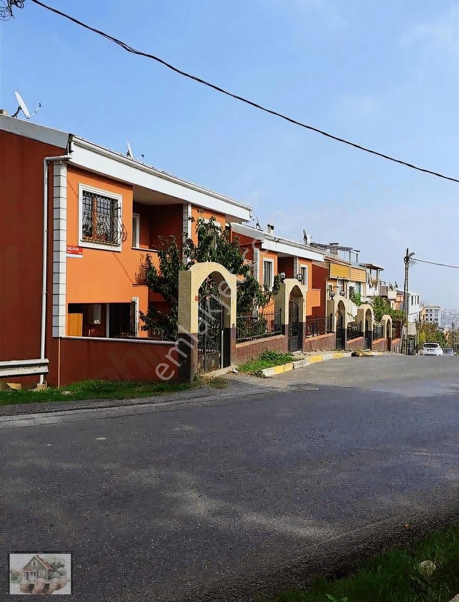 Pendik Aydos Ormanlarına Cephe 4+1 2006 Yapımı Müstakil Villa