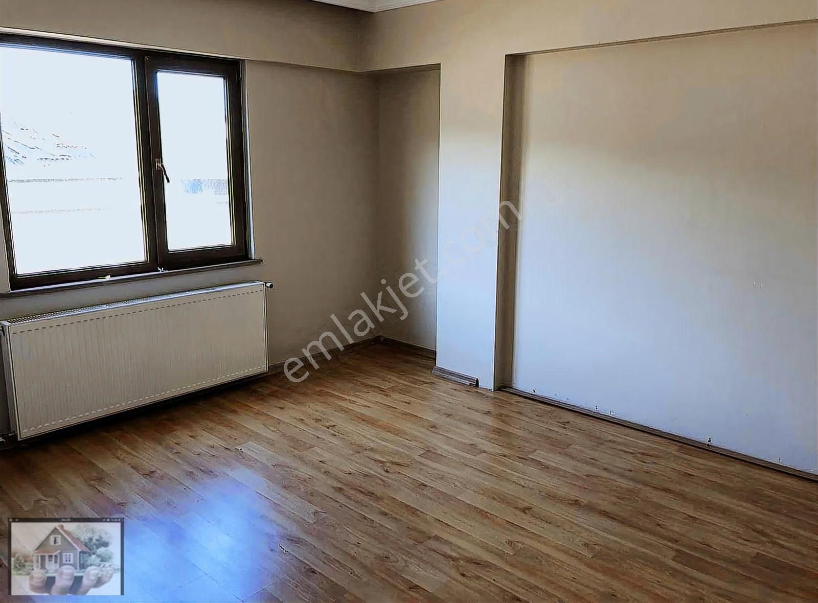 Pendik Aydos Ormanlarına Cephe 4+1 2006 Yapımı Müstakil Villa - Görsel 16
