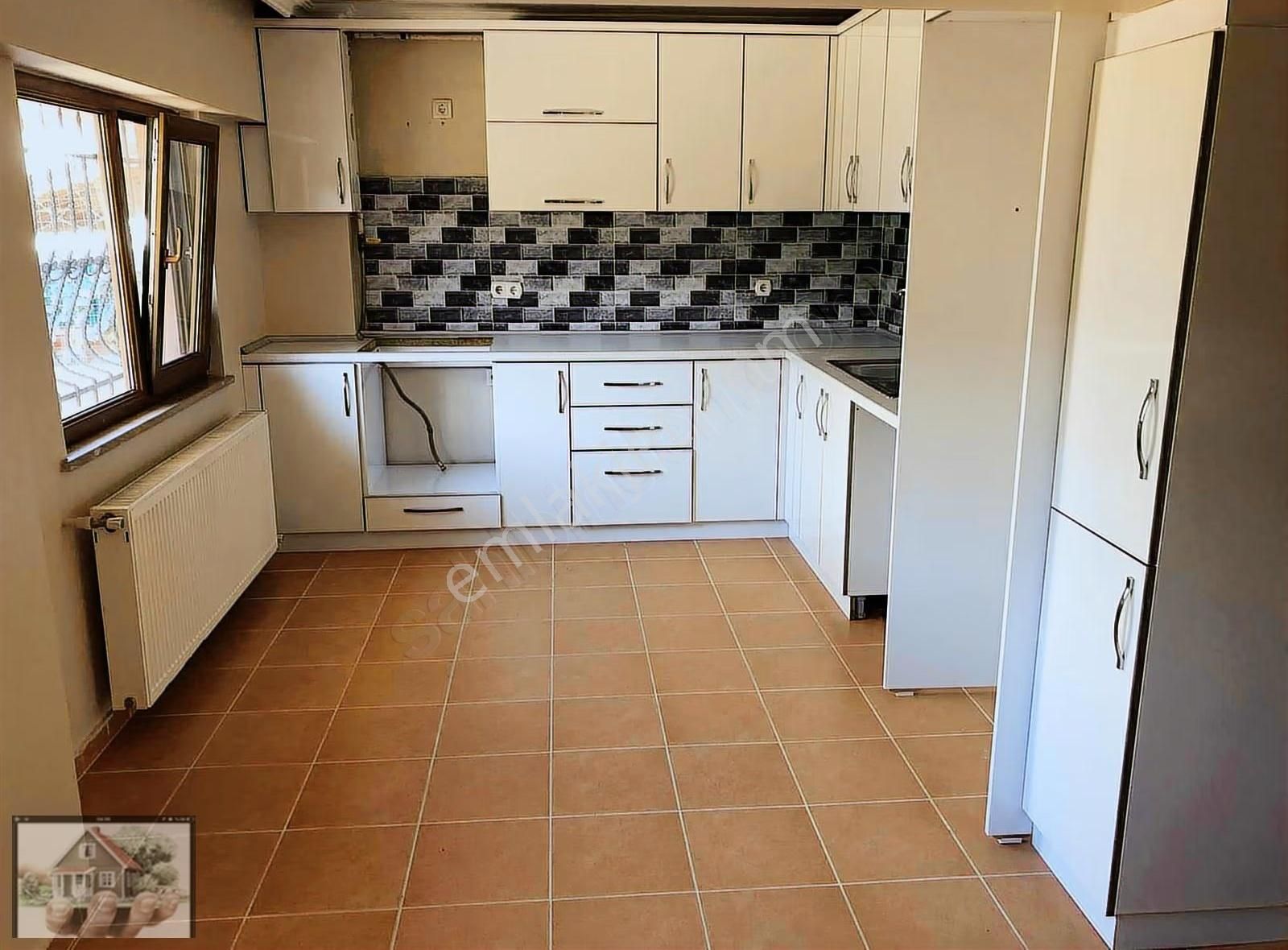 Pendik Aydos Ormanlarına Cephe 4+1 2006 Yapımı Müstakil Villa - Görsel 22