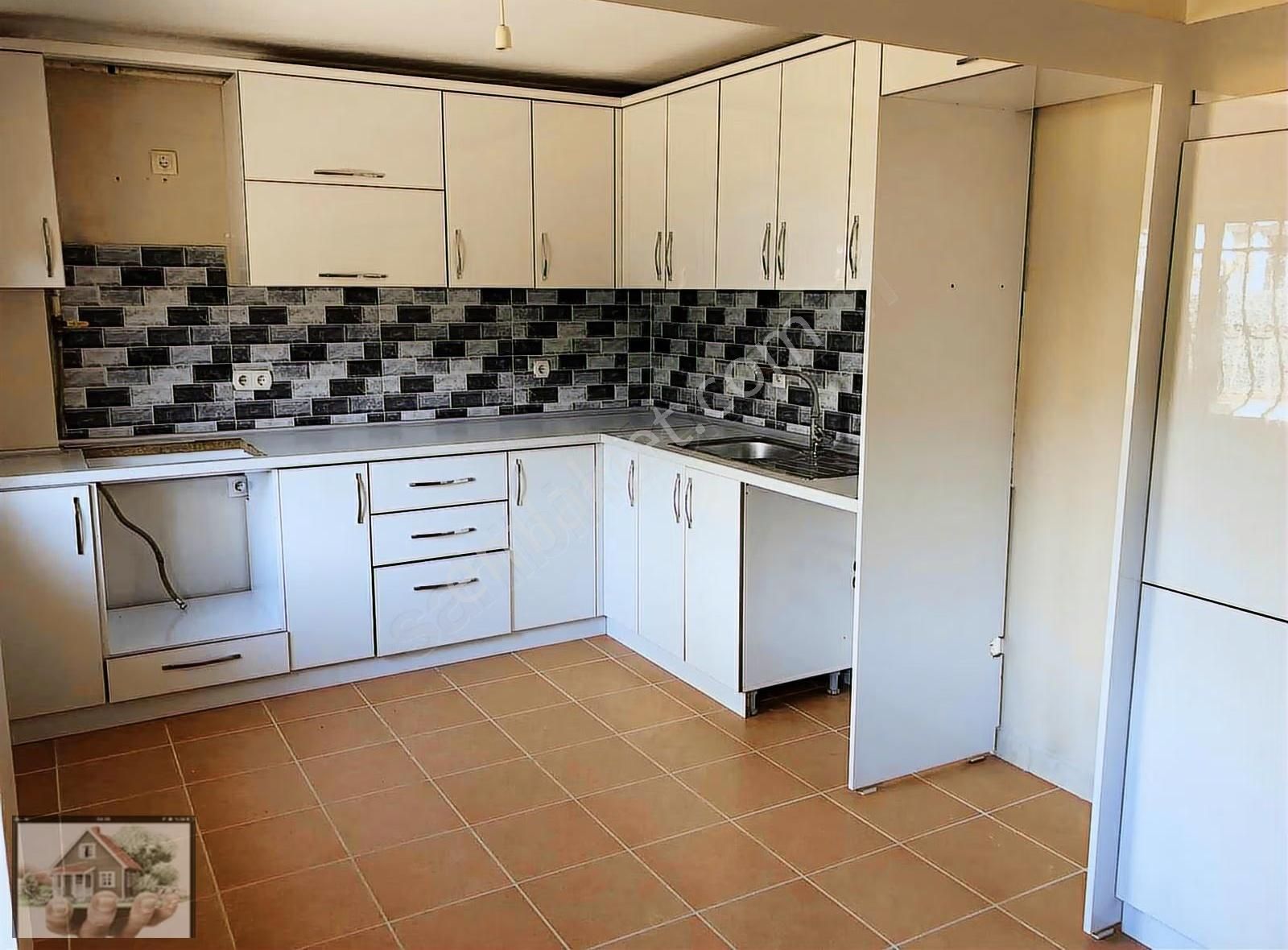 Pendik Aydos Ormanlarına Cephe 4+1 2006 Yapımı Müstakil Villa - Görsel 6