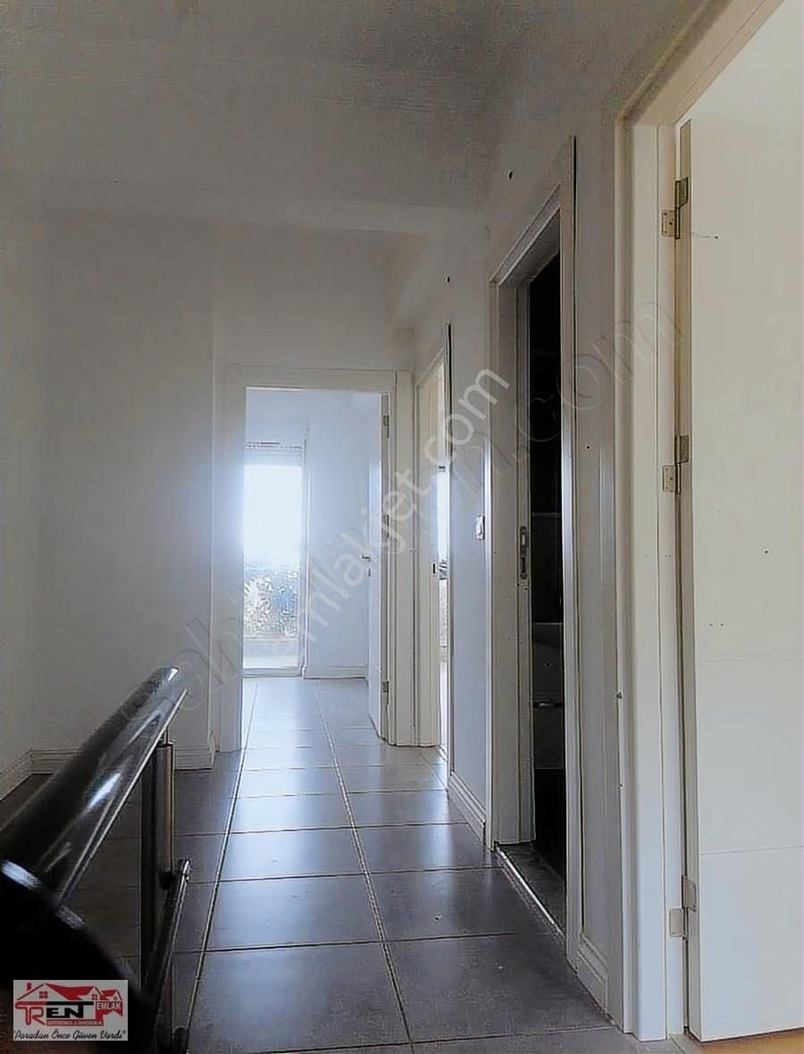 Ilıca'da Site İçerisinde Kiralık 3+1 Dublex Daire - Görsel 14