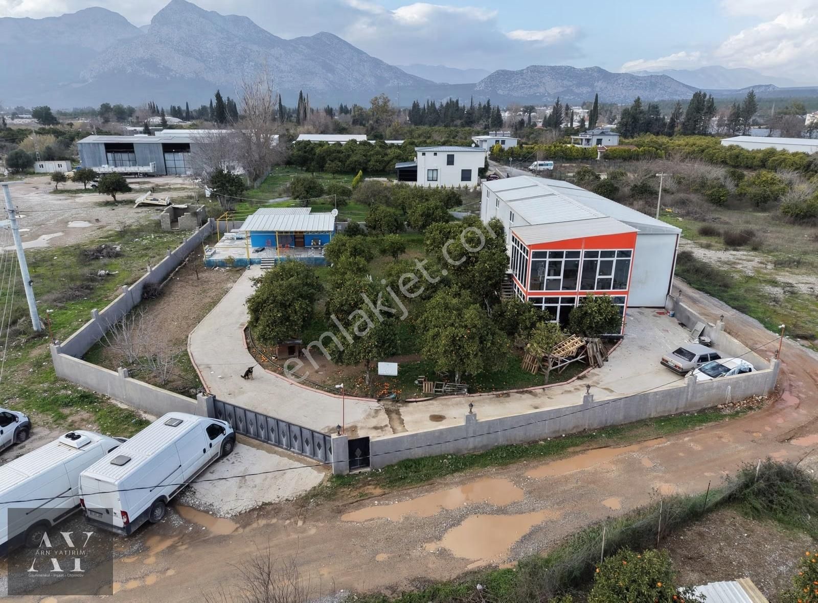 Çakırlarda 1800m2 Arsalı 450m2 İmalathane Ve Müstakil Evli Tesis - Görsel 4