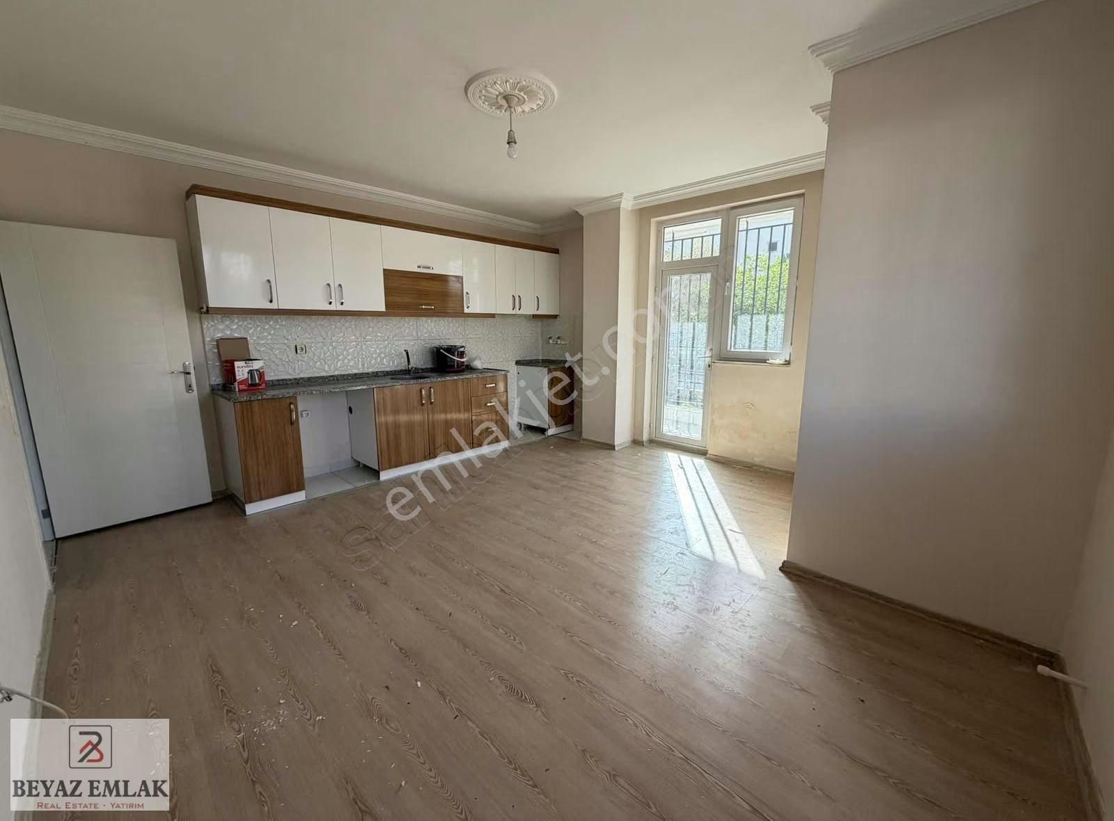 Habibler Mah. Balkonlu Açık Otoparklı 2+1 Kiralık Daire