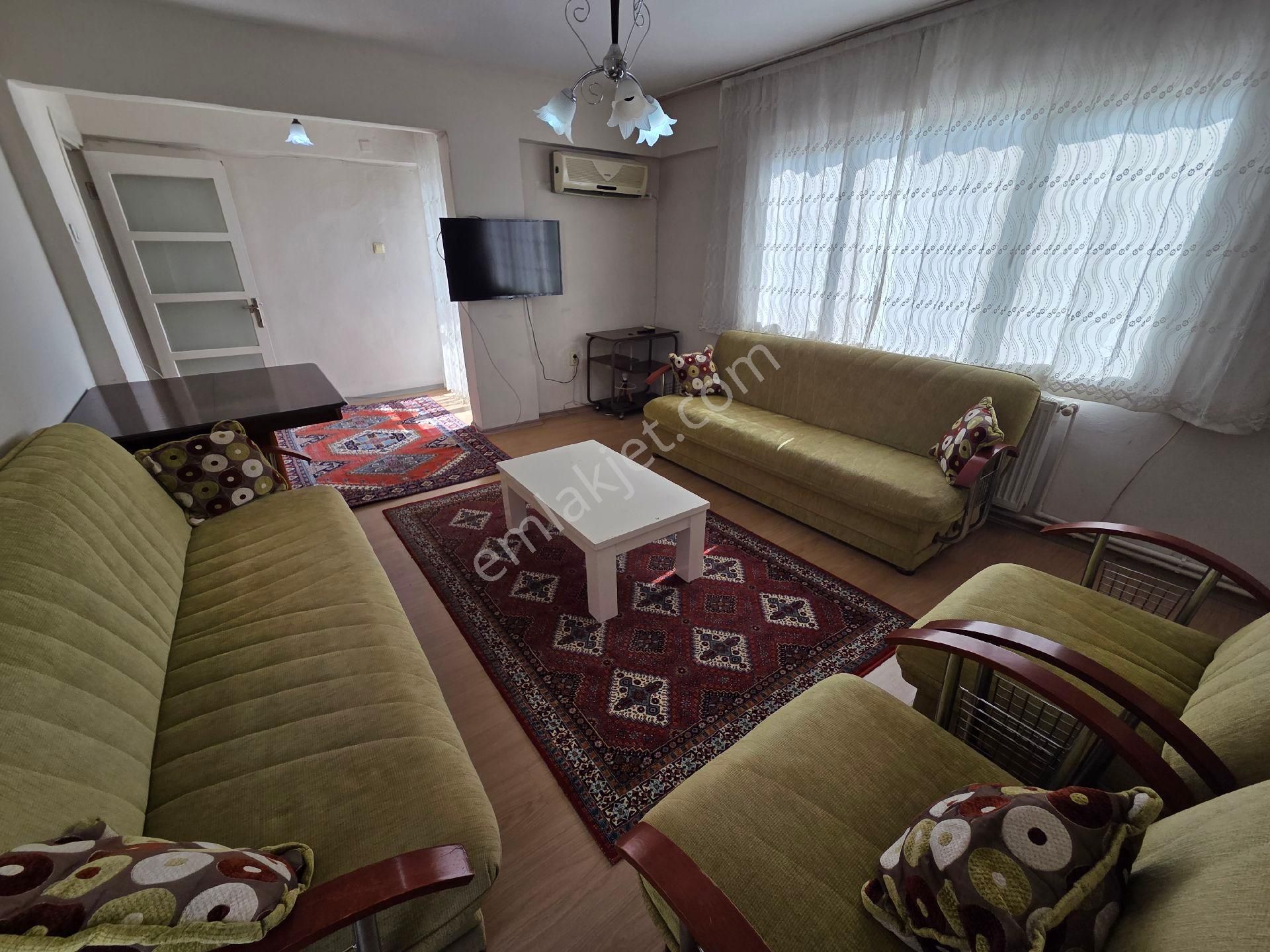 Bornova Merkezde 3+1 Eşyalı Doğalgazlı Otoparklı Daire - Görsel 27