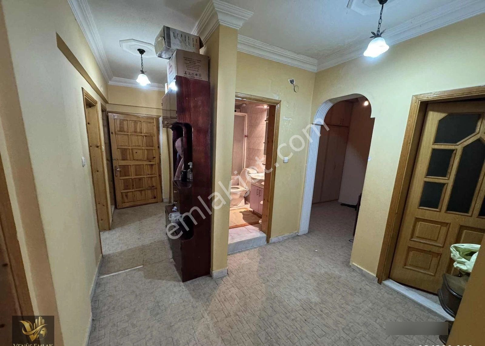 Zümrütkaya Emlak Demreden Çarşı Merkezde 2+1 Satılık Daire - Görsel 2