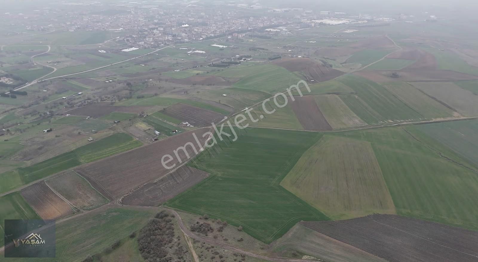 Silivri Değirmenköy'de, Yüksek Konumda Satılık Arazi