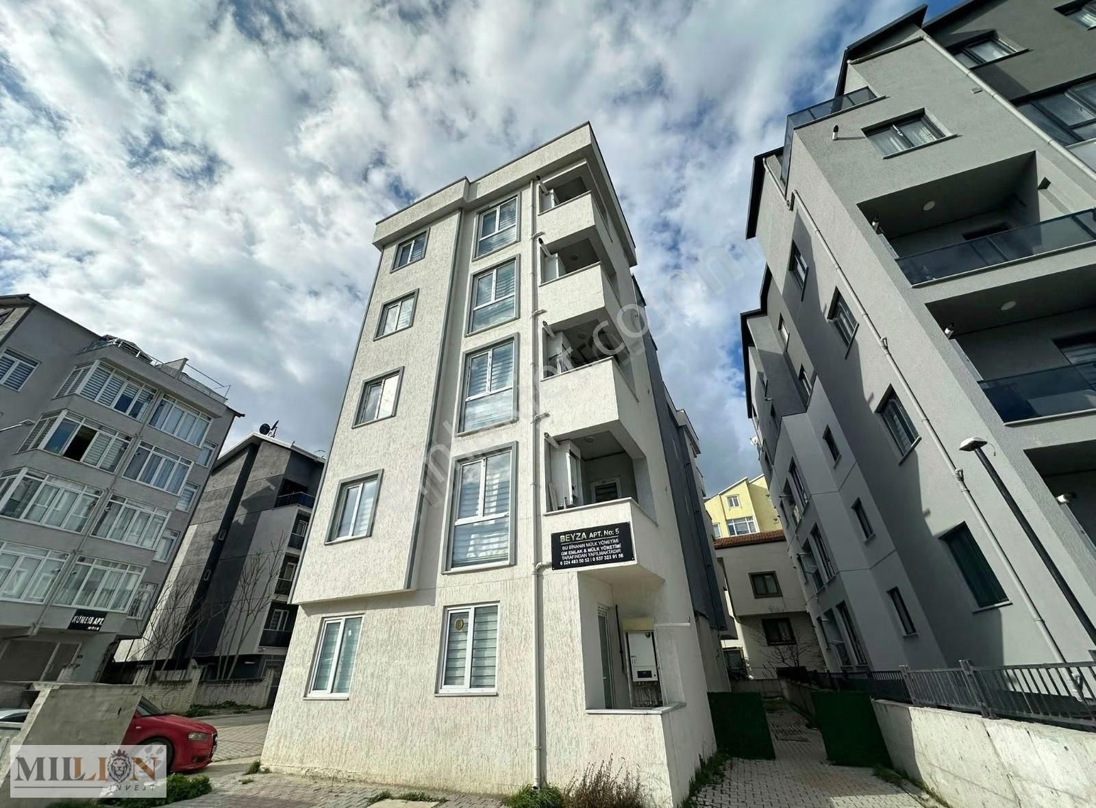 Yeni Bina'da 2+1 Kat Mülkiyetli Satılık Daire