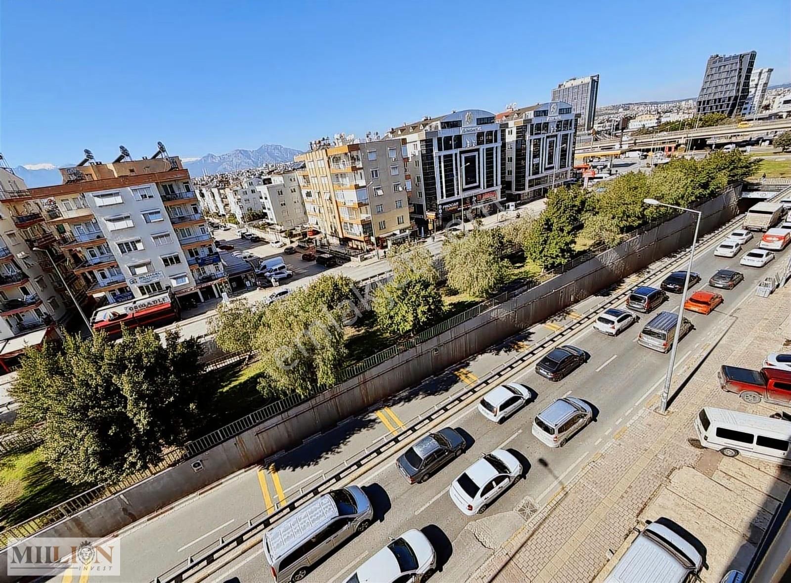 Muratpaşa Kızılarık'da Cadde Üzeri 165 M2 Dubleks Satılık Ofis