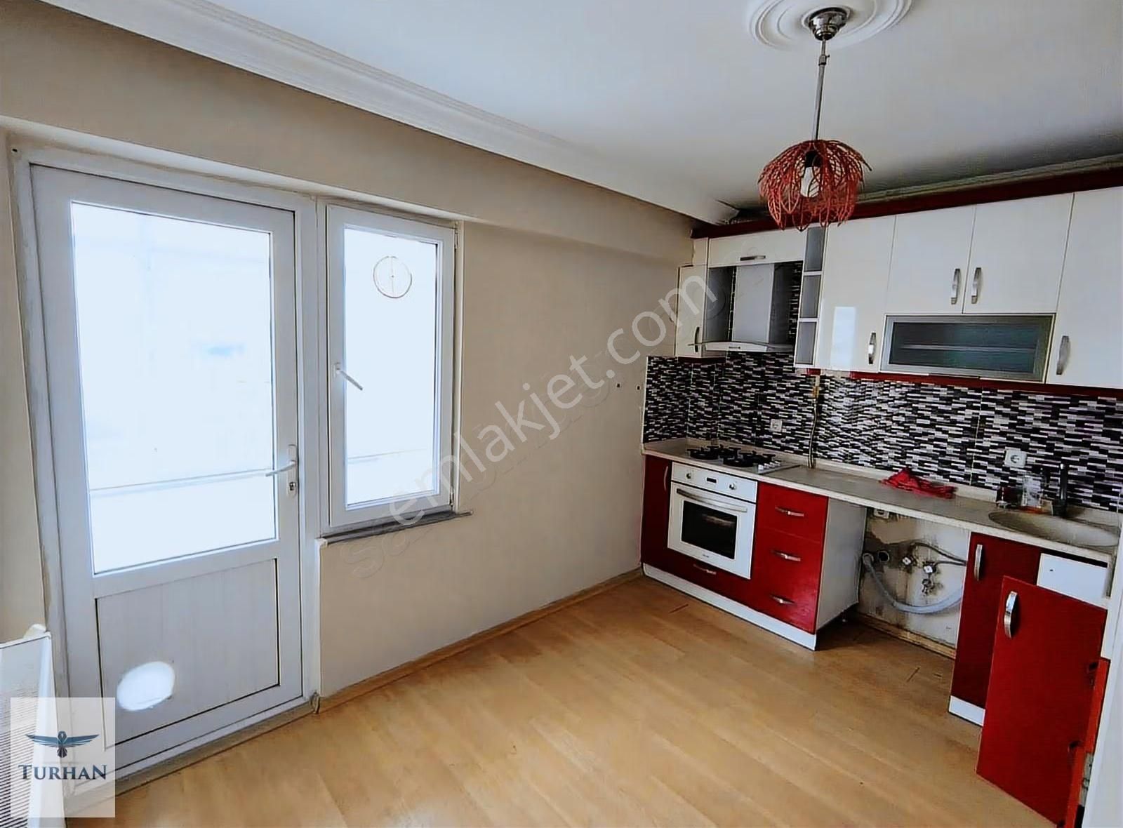 Turhan Emlak'tan Kapaklı Merkezde Satılık 2+1 Arakat Daire - Görsel 5