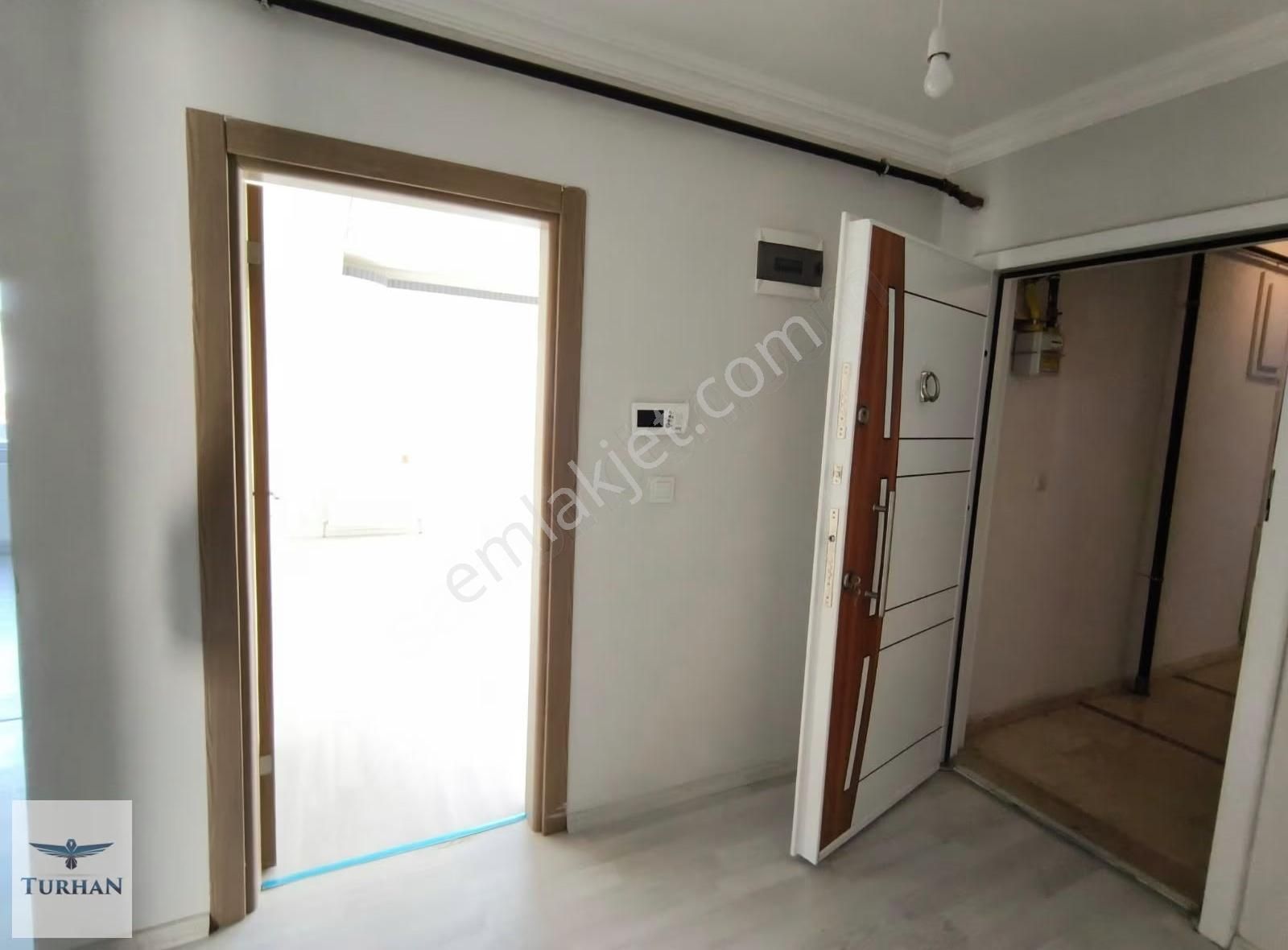 Turhan Emlak'tan Çerkezköy İstasyon Mahallesi'nde Arakat 2+1 - Görsel 14