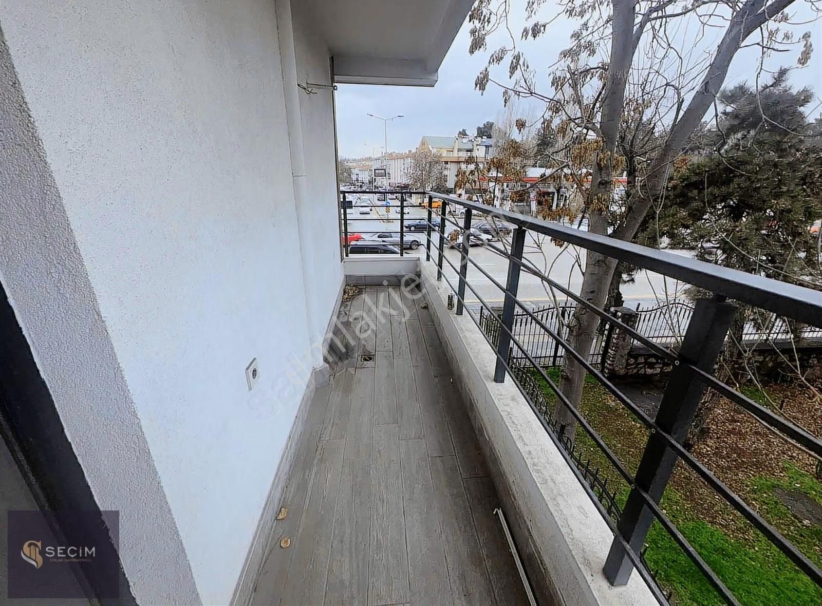 Seçim Emlak'tan Protokol Yolu'nda Ara Kat Daire - Görsel 7