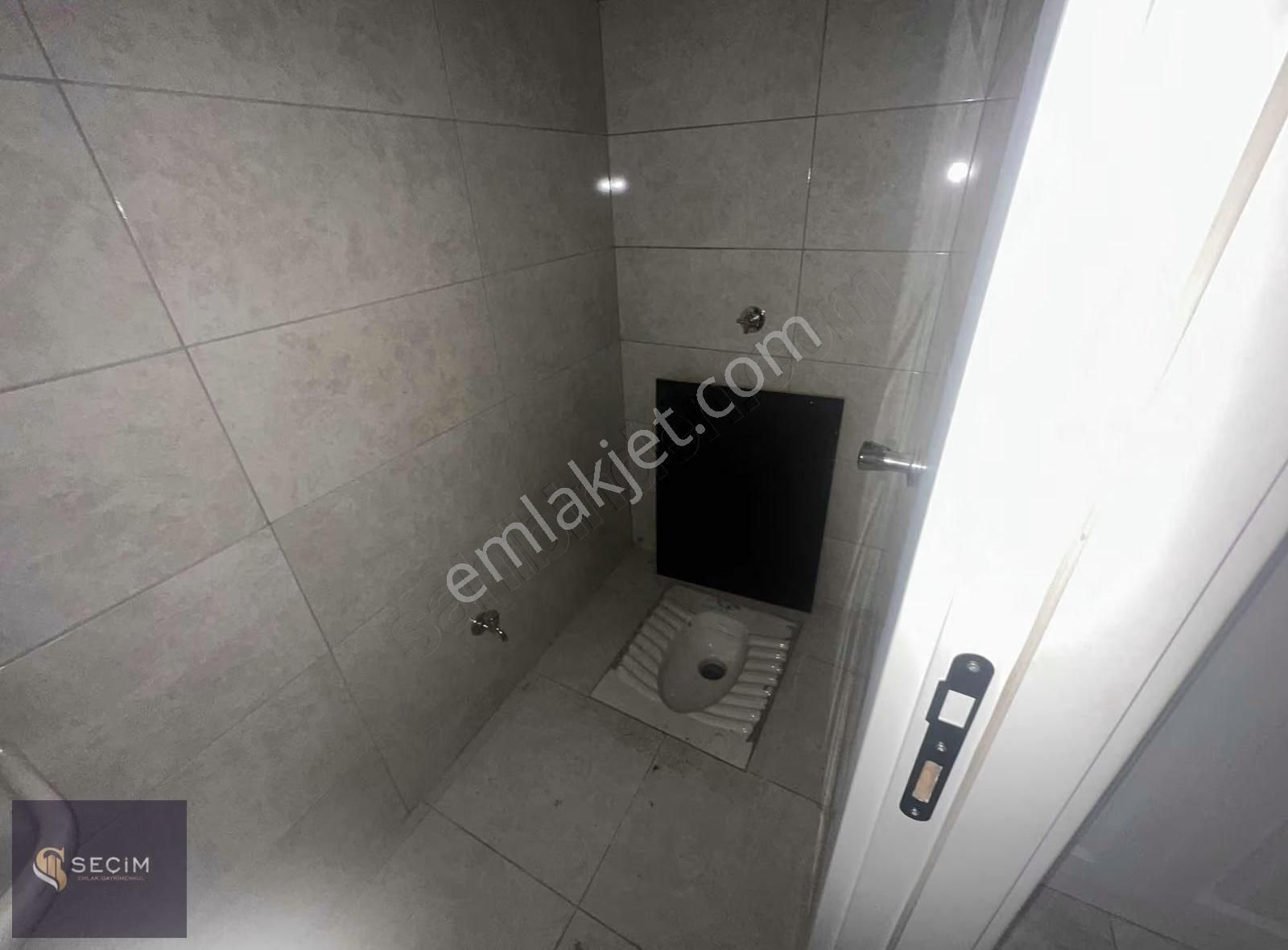 Seçim Emlak'tan Protokol Yolu'nda Ara Kat Daire - Görsel 8