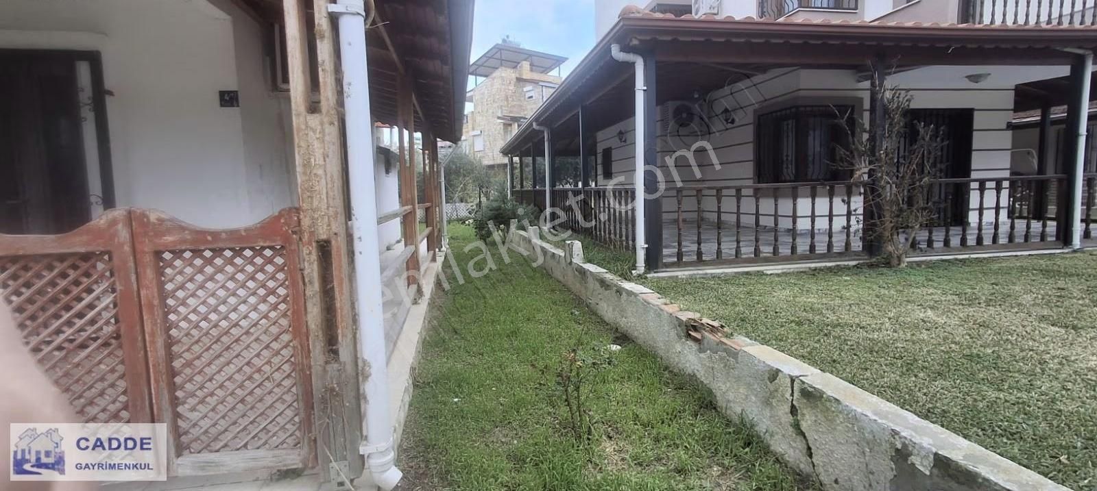 Davutlar Sahile 100m Mustakil Büyük Bahçeli Köşe Villa - Görsel 15