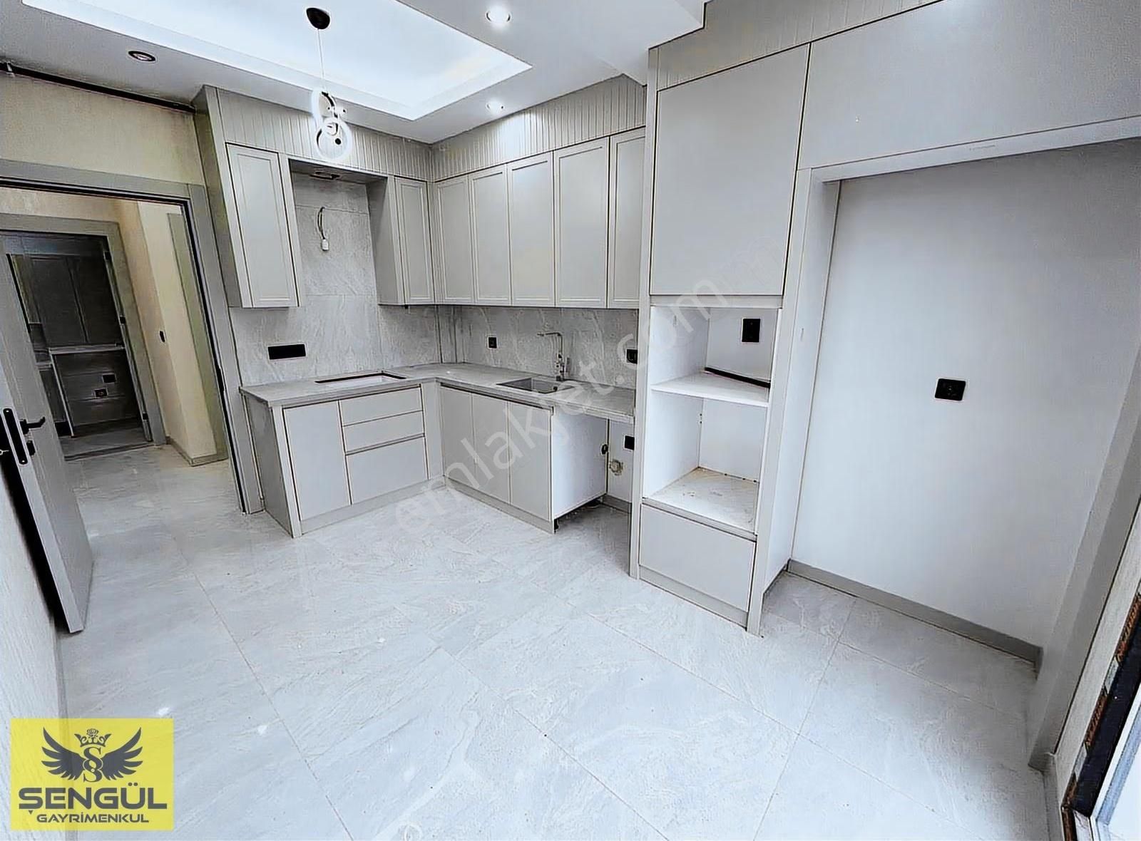 Gültepe Mahallesi Albayrak Meydanı Yakını Satılık 2+1 Lüx Daire - Görsel 7