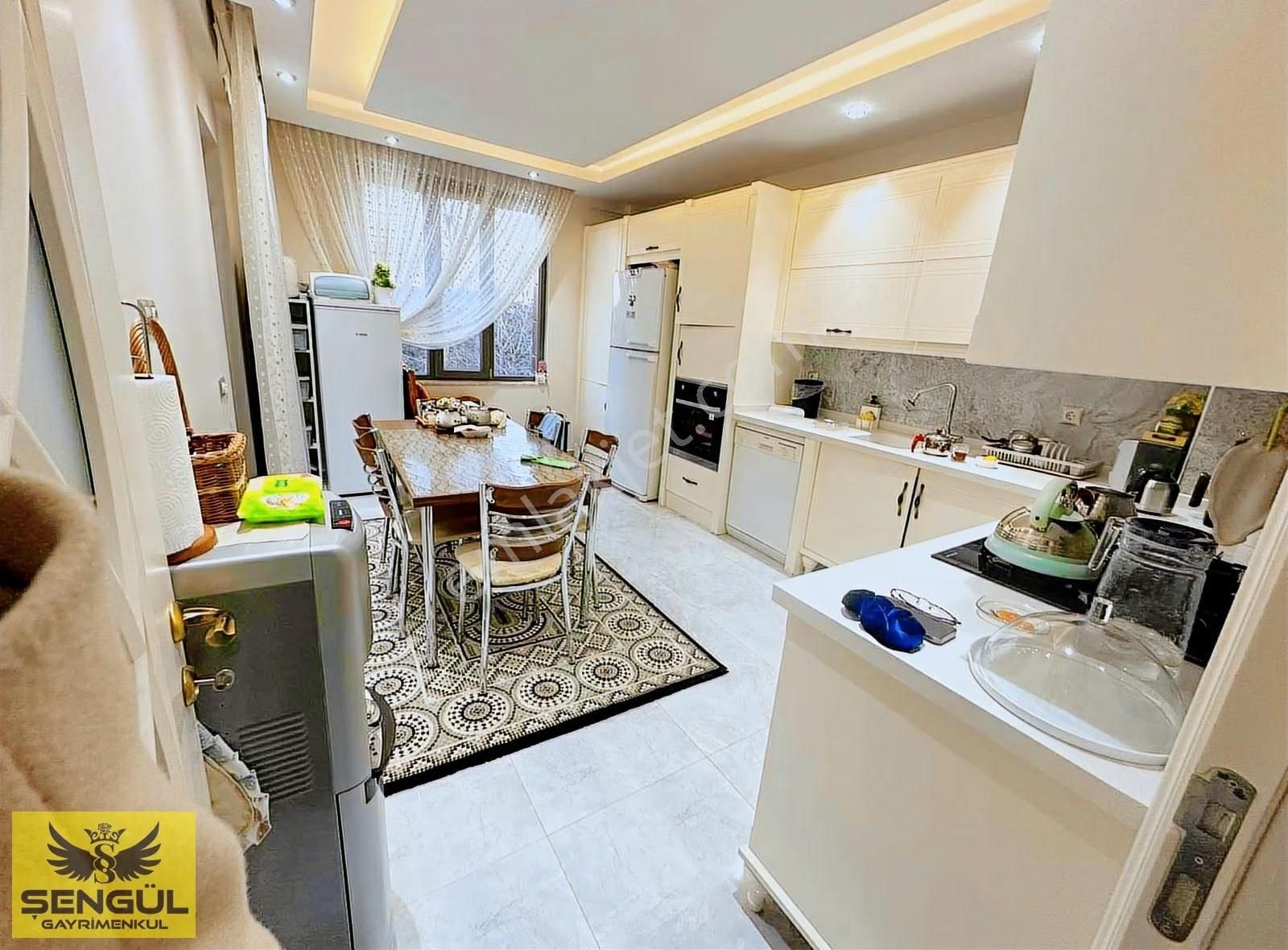 Şengül Gayrimenkul'den Adalette 4+1 205m2 Satılık Arakat - Görsel 6