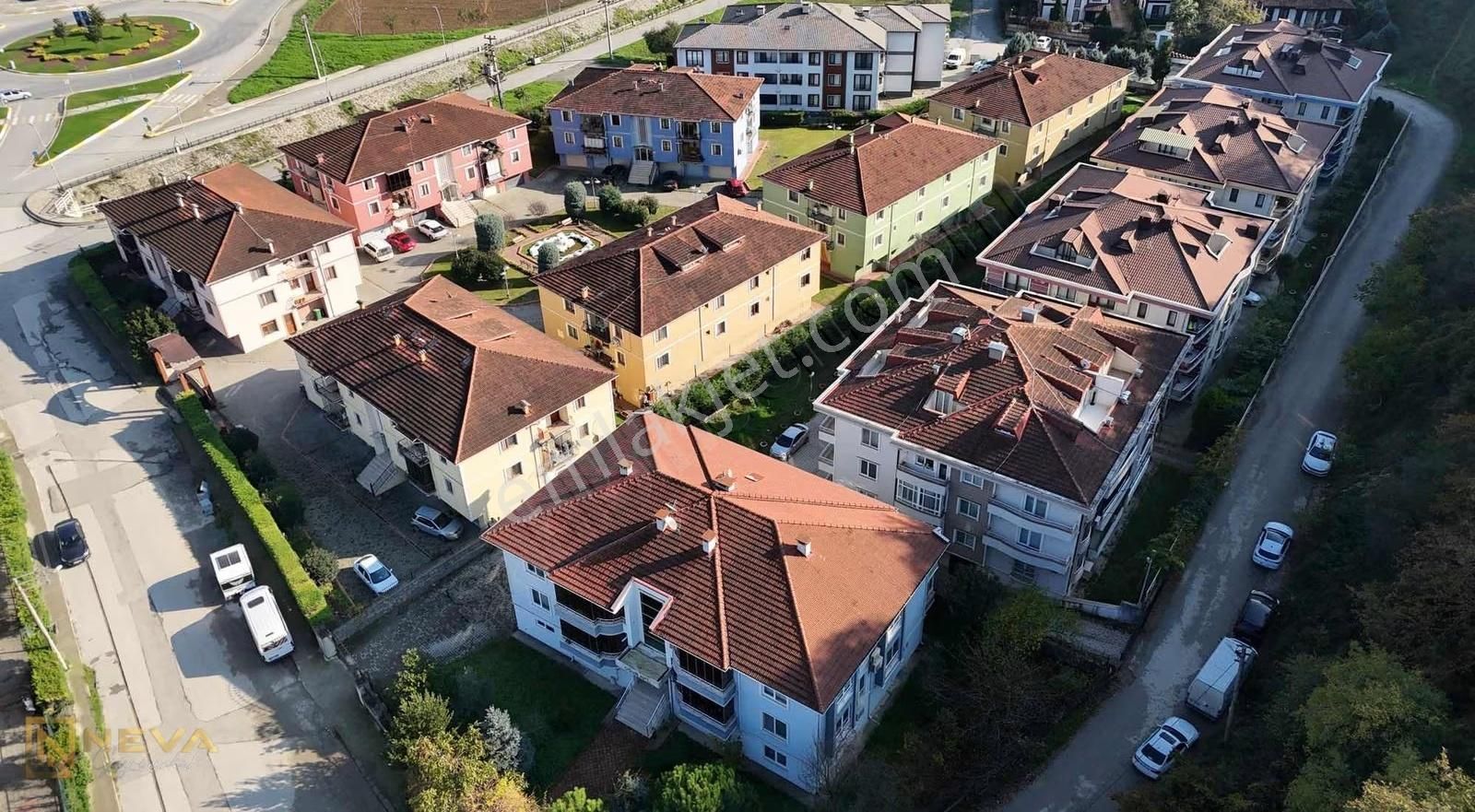 Serdivan 32 Evler Mah'de Satılık Garajlı 3+1 Daire - Görsel 2