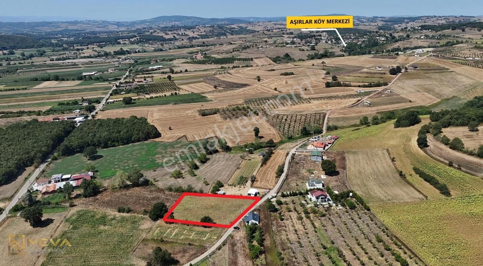 Adapazarı Aşırlar Mah. Satılık 2970 M2 Resmi Yol Üzeri Tarla