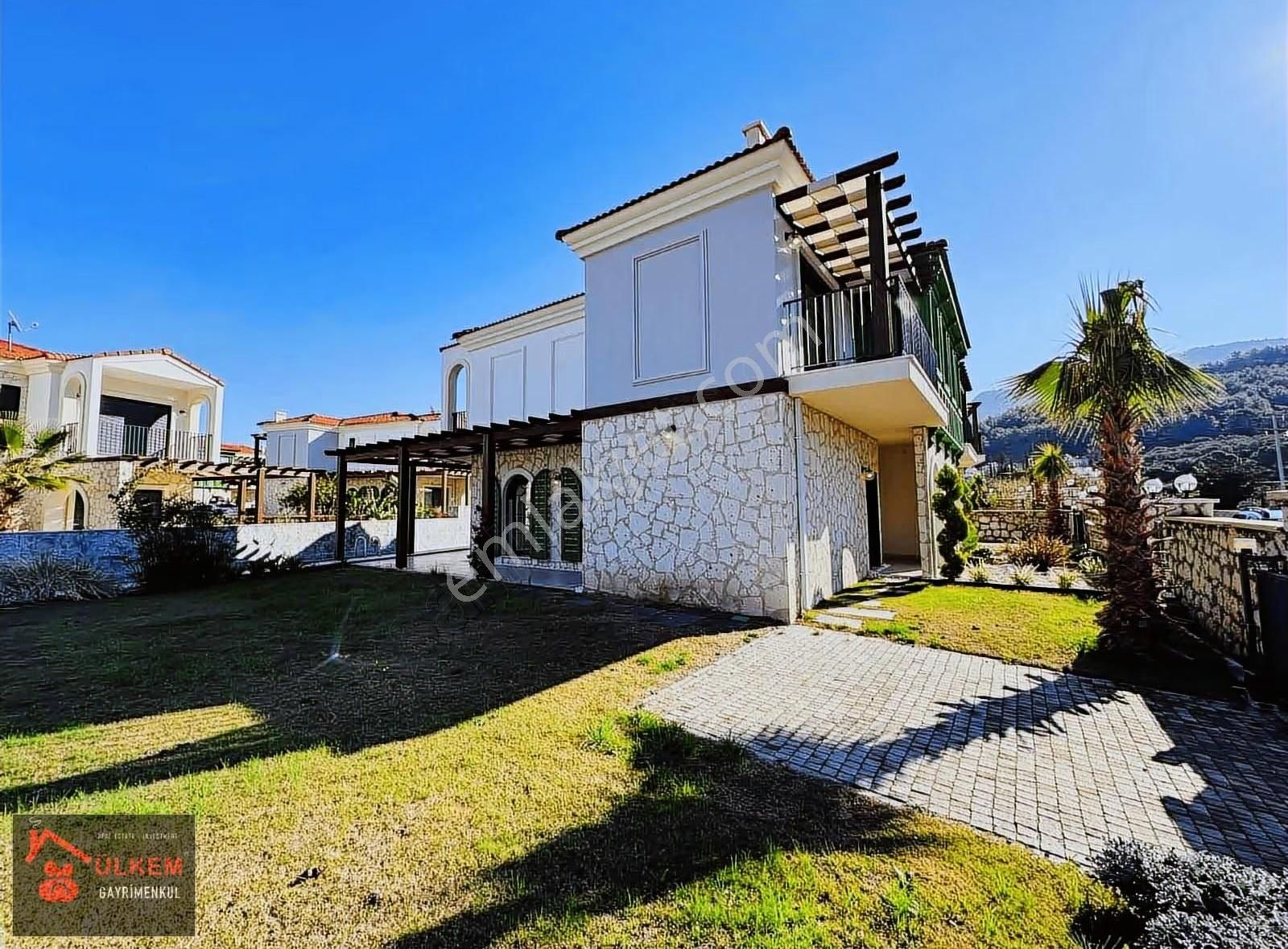 Doğa Ve Deniz Manzaralı 3+1 Müstakil Havuzlu Lüks Villa - Görsel 7